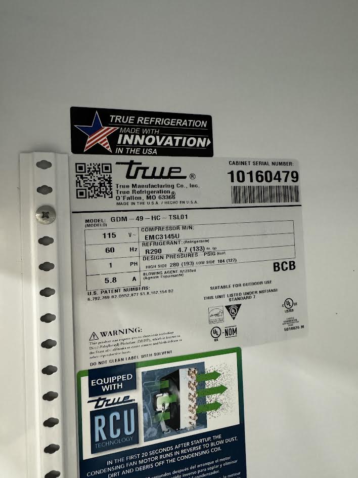 Refrigerated Glass 2-Door Cooler  | TRUE | M# GDM-49-HC-TSL01 | 115 V