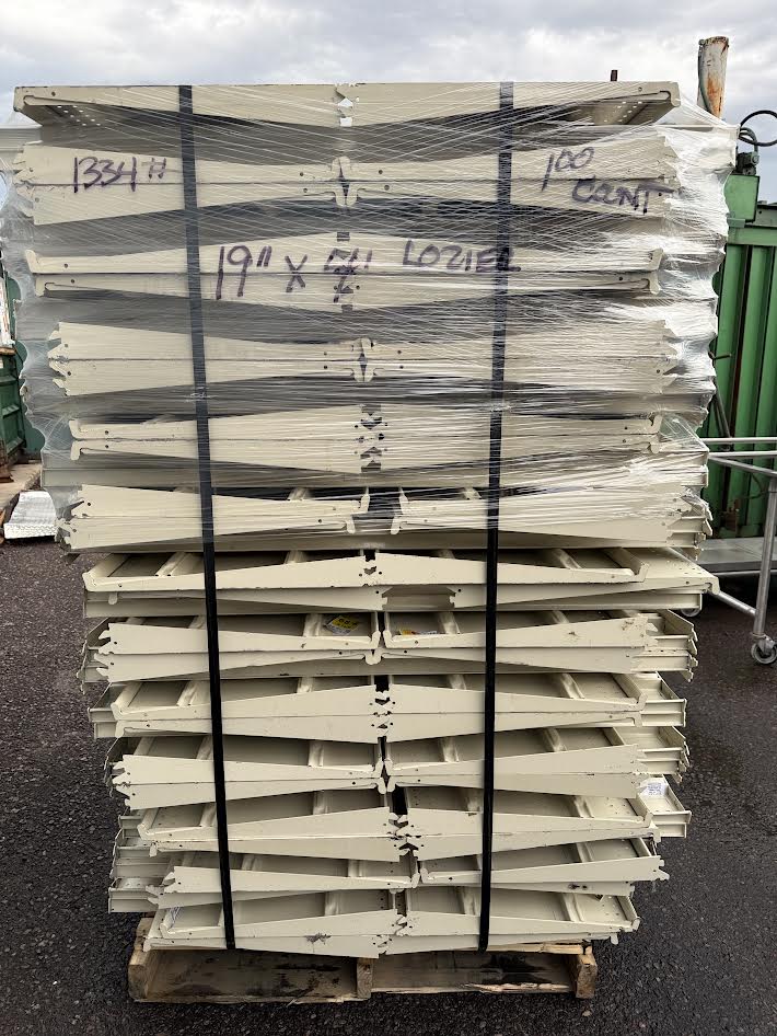 Lozier Platinum Gondola Shelving (USED) | 720 Linear Feet