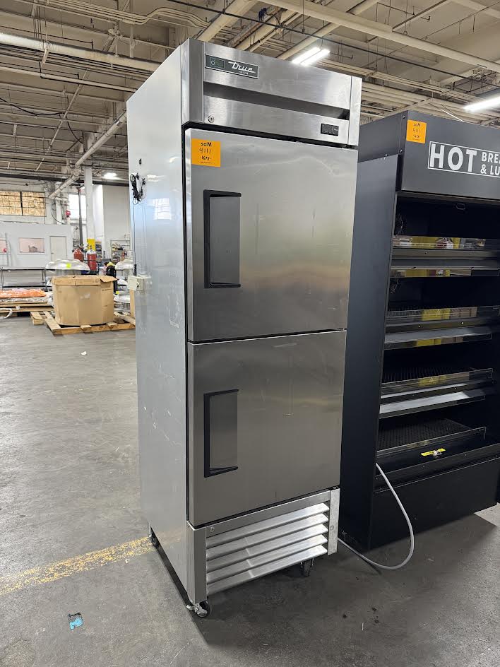 Reach In Freezer Two Door | TRUE | M# T-23F-2-HC | 115V