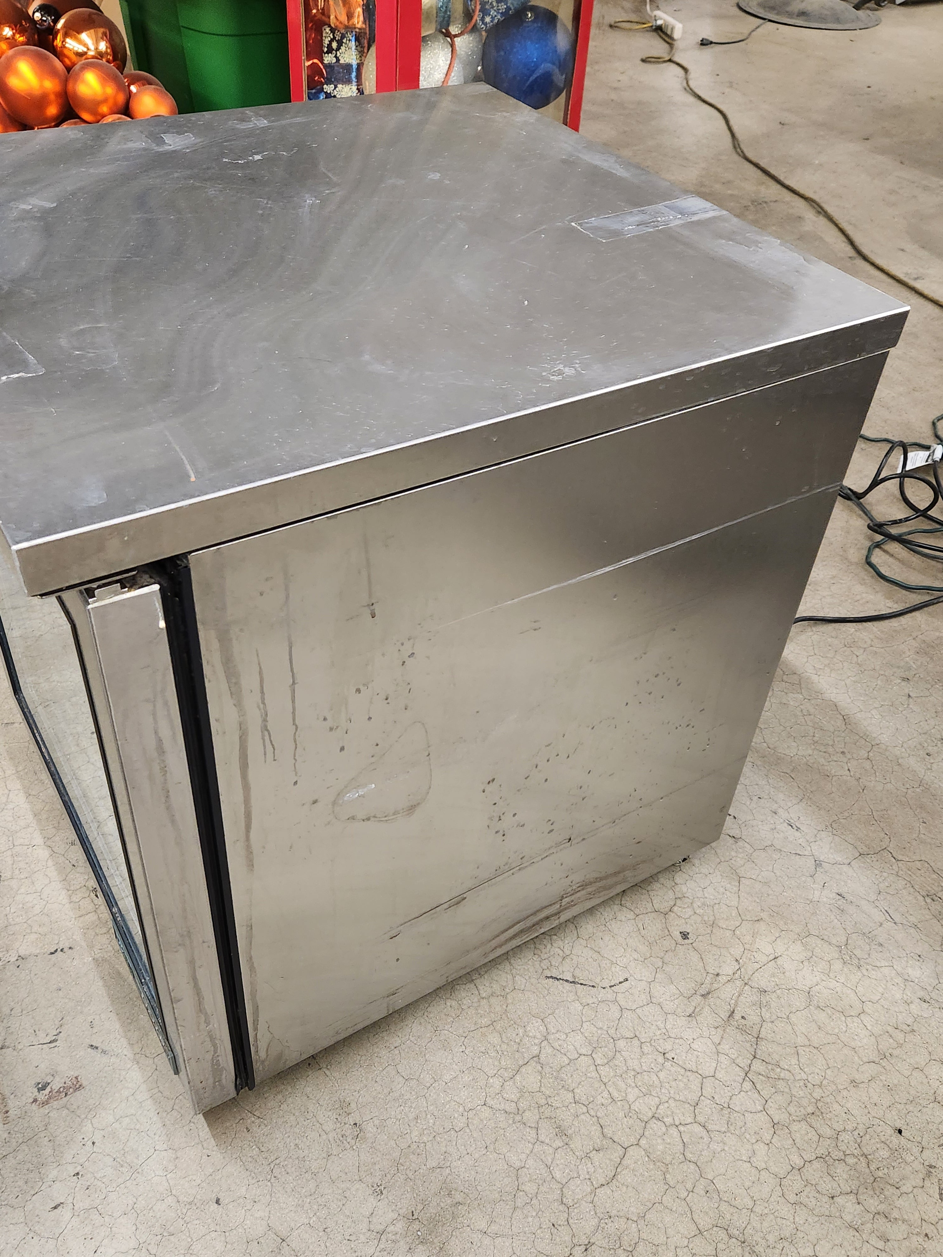 Undercounter Refrigerator with Glass Door | True Refrigeration | Model # TUC-27G-LP-HC~FGD01 | Ser # 9094413 | 115 Volt