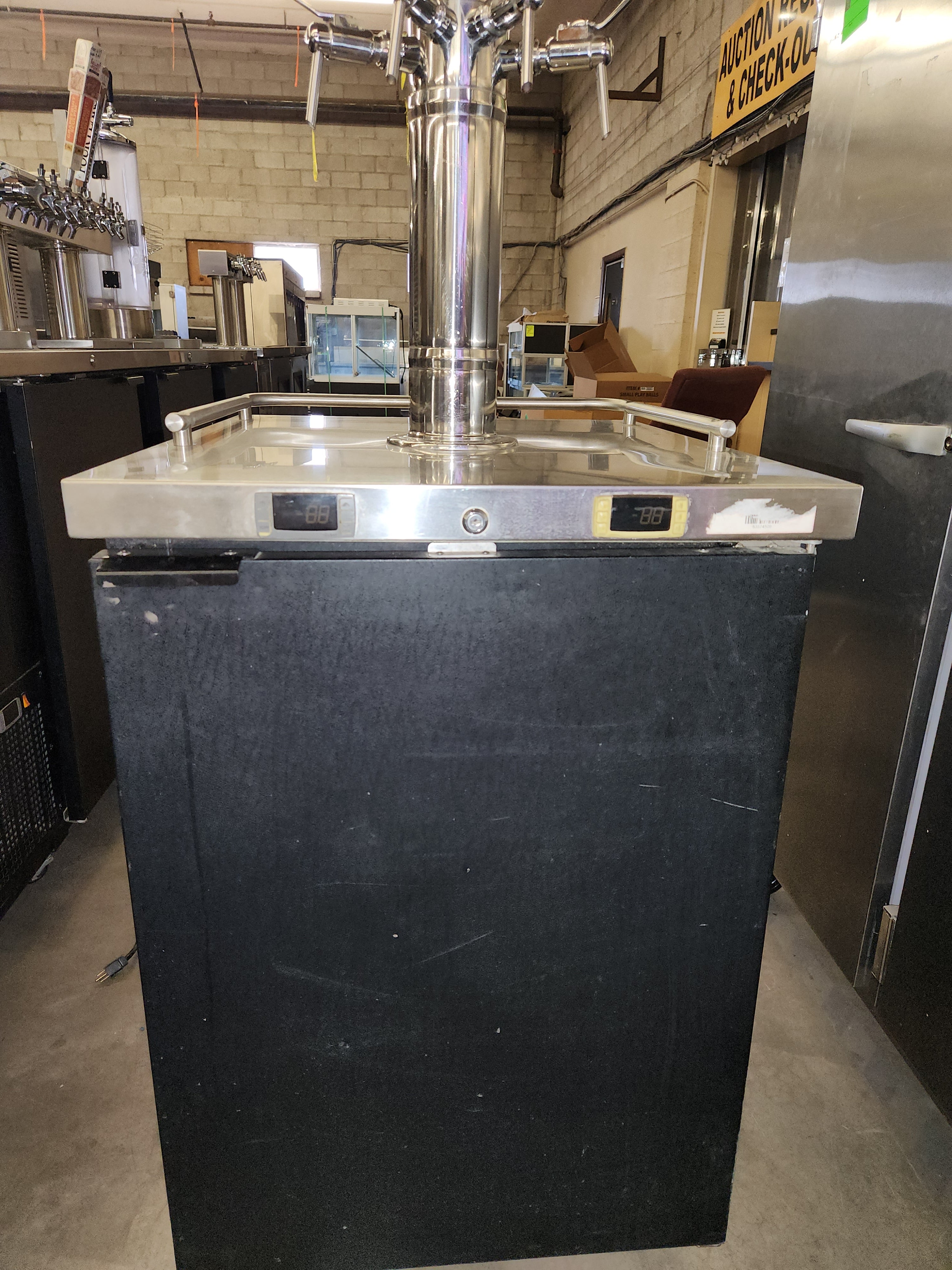 Wine Cooler and Dispenser | Micro Matic | Model # MDD23WE | 115 Volt