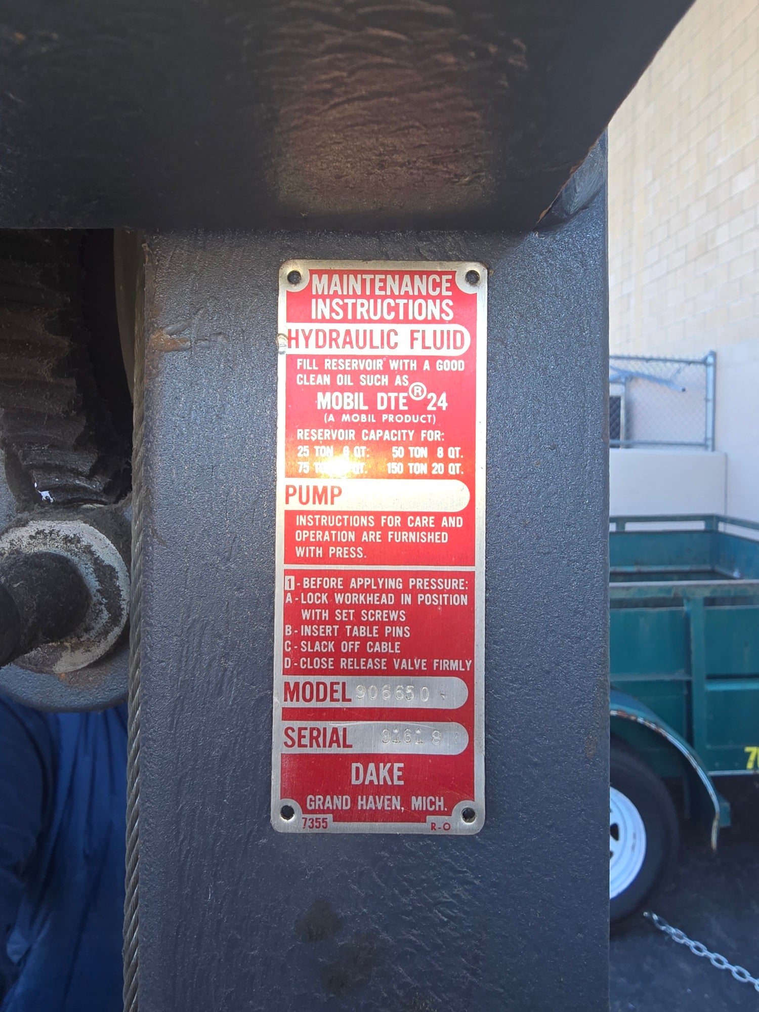 DAKE | 150 TON | AIR OPERATED PRESS | MODEL 906650