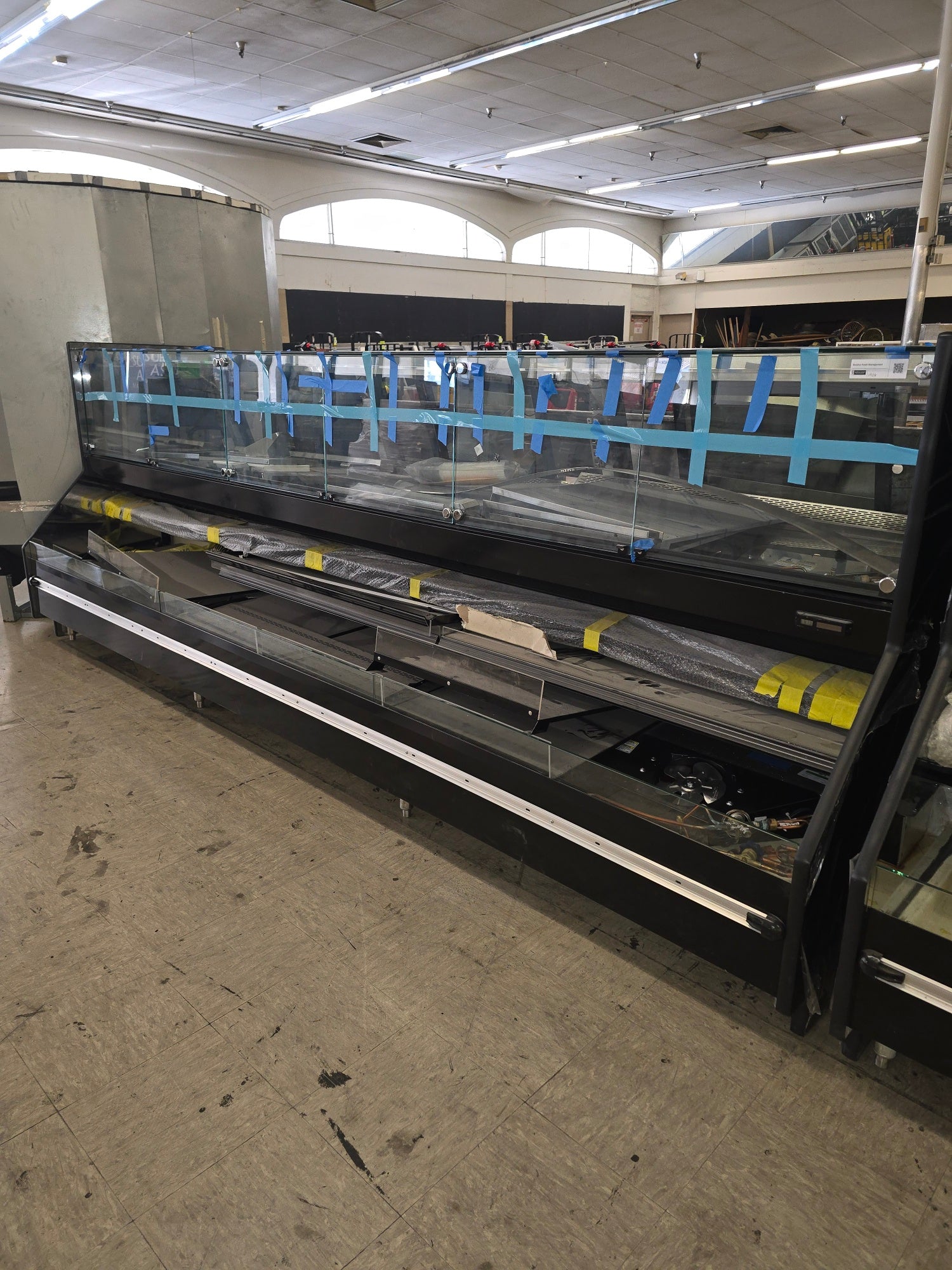 ** NEW** Hussmann(2022) | VR3-D-12-SH-DS-R | Over-Under Deli Case | Remote Cooled