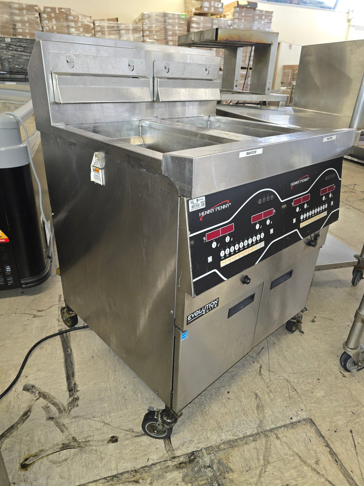 Double Fryer | Henny Penny | Model # EEG-242 FFXX ST | NG / 120 Volt