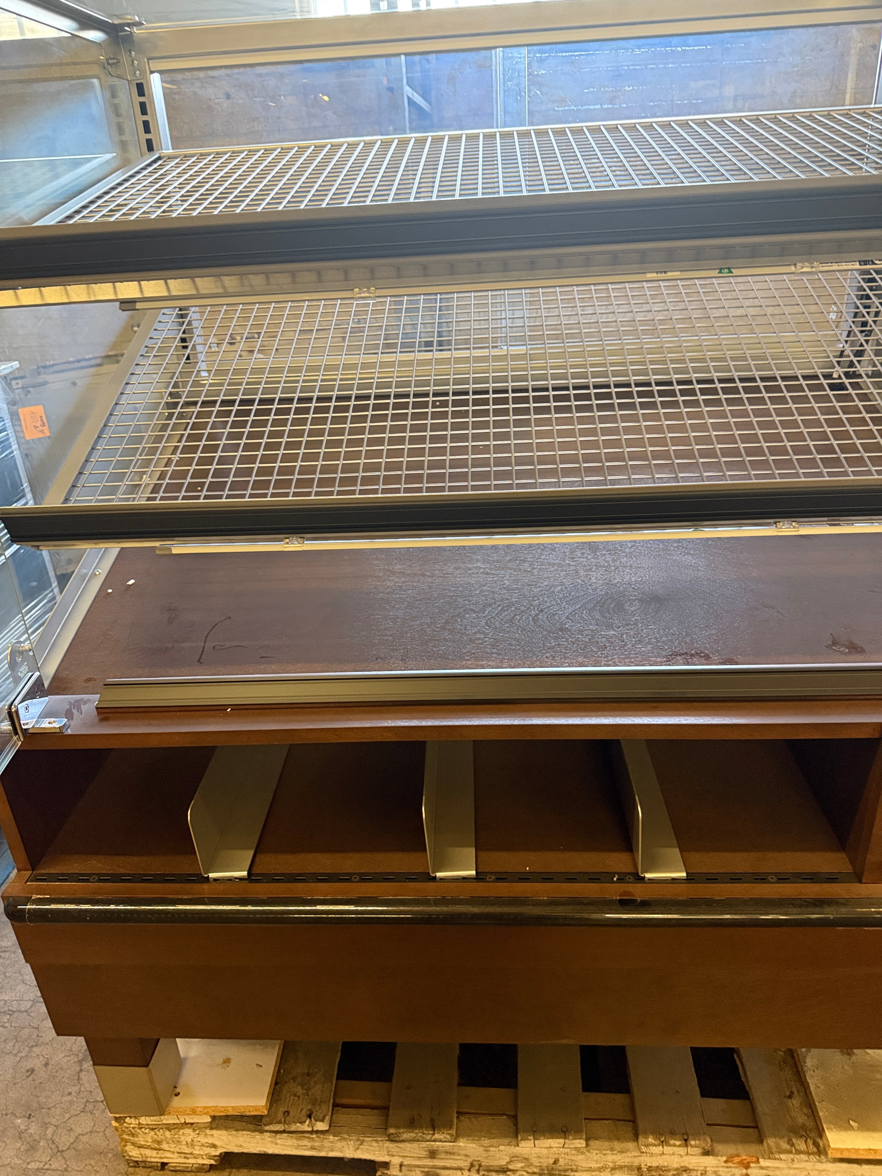 NEW Dry Bakery Self Service Display Case | Marco
