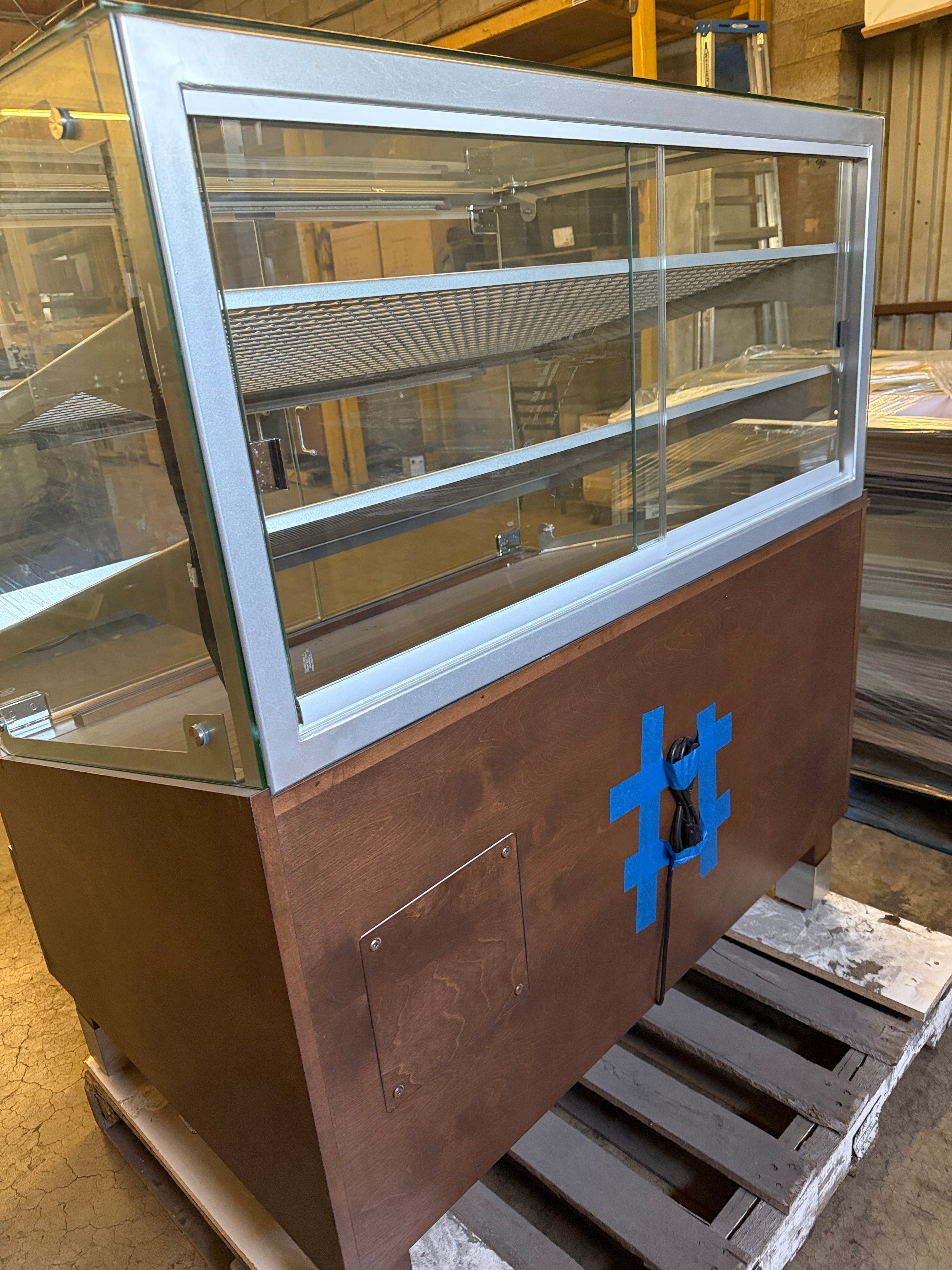 NEW Dry Bakery Self Service Display Case | Marco