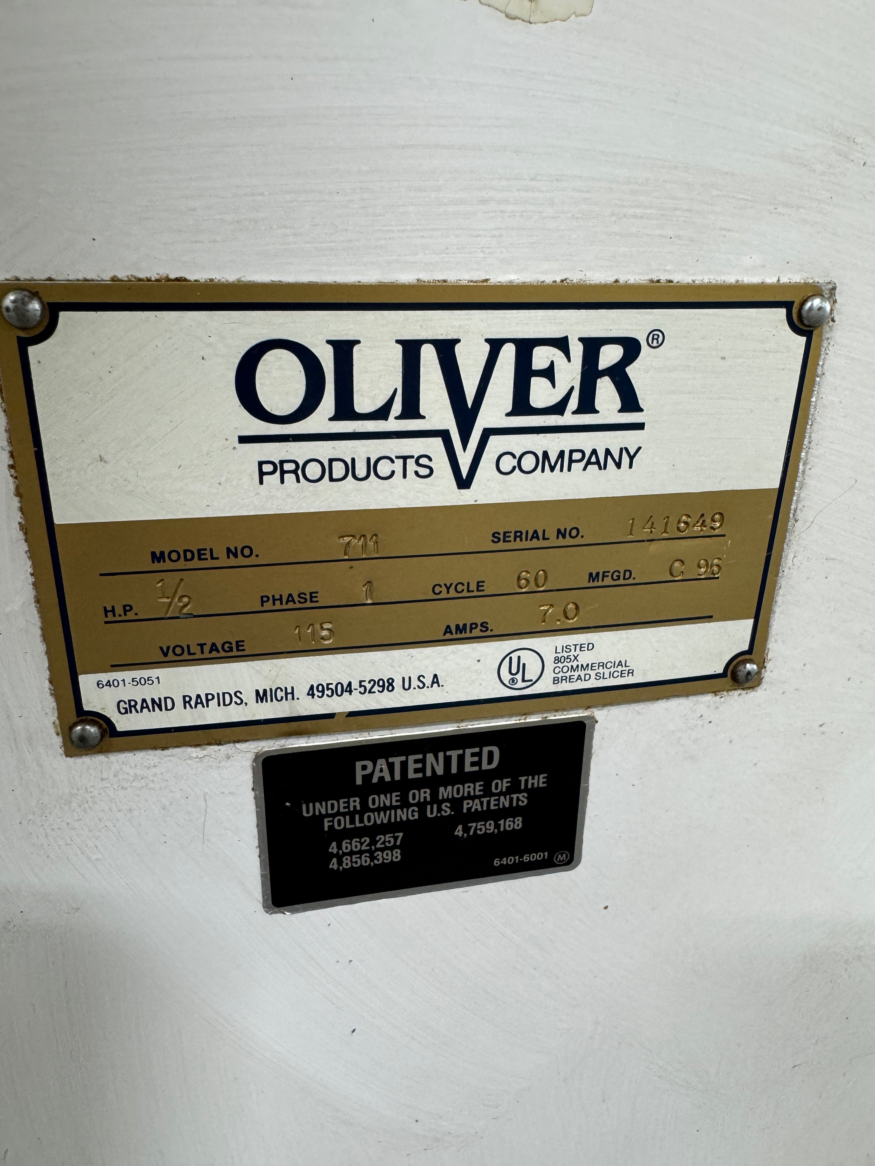 Counter Top Bread Slicer | Oliver | M# 711 | 115V