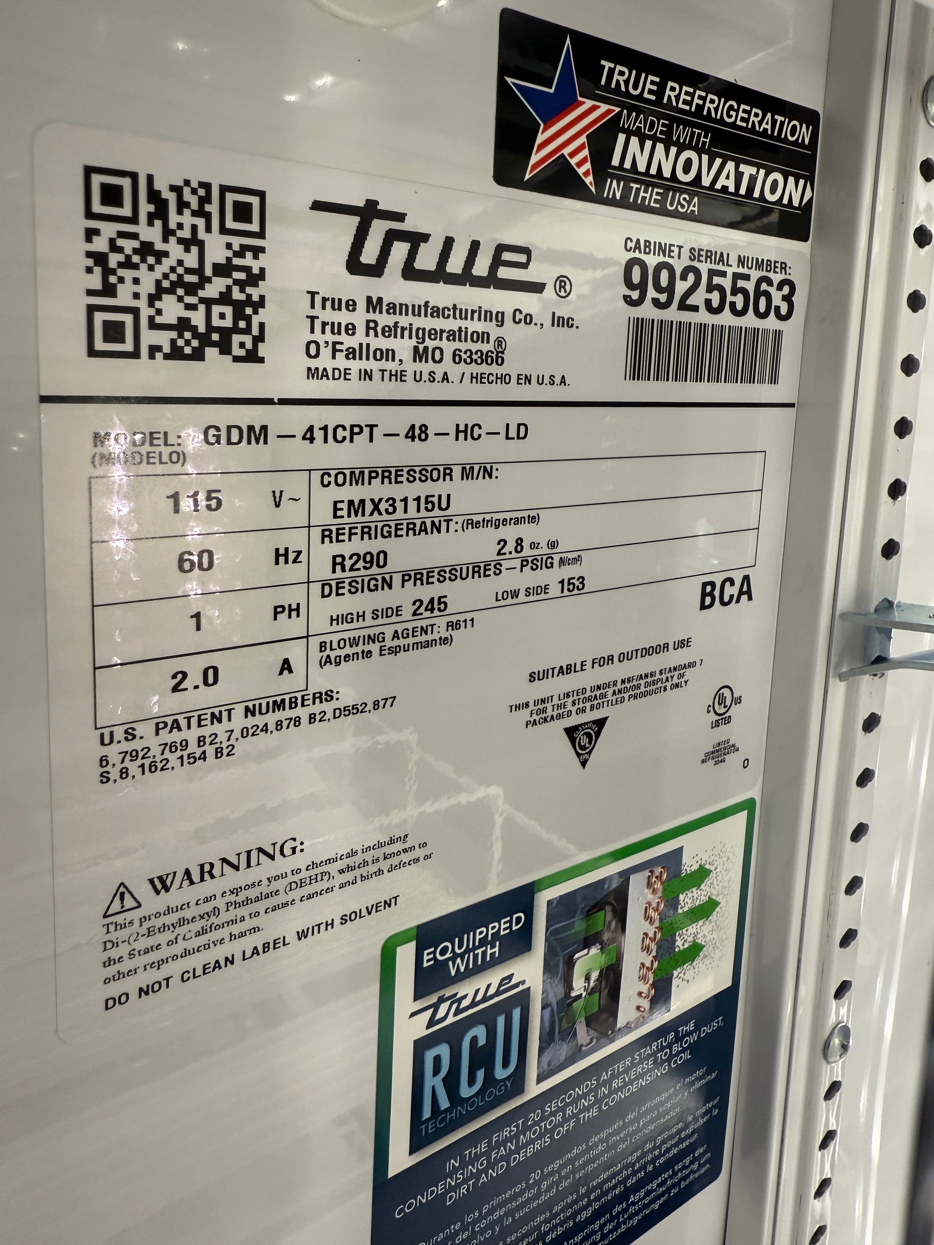 **NEW** Glass Door Merchandiser | True | Model #GDM-41CPT-48-HC-LD | 115 Volt
