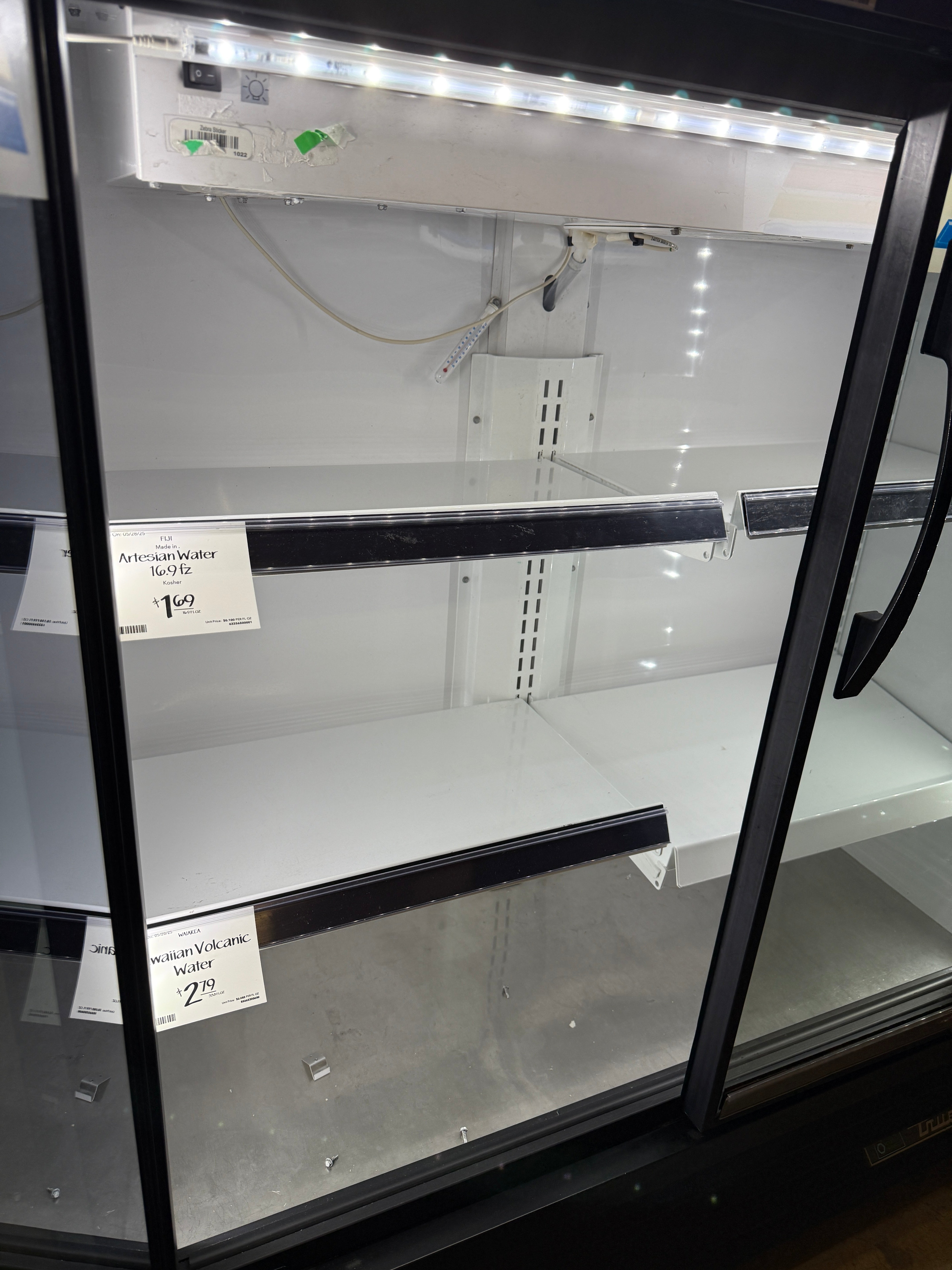 Merchandiser Checkout Cooler | True | Model TVM-485L-54-HC-VM01 | 115 Volts