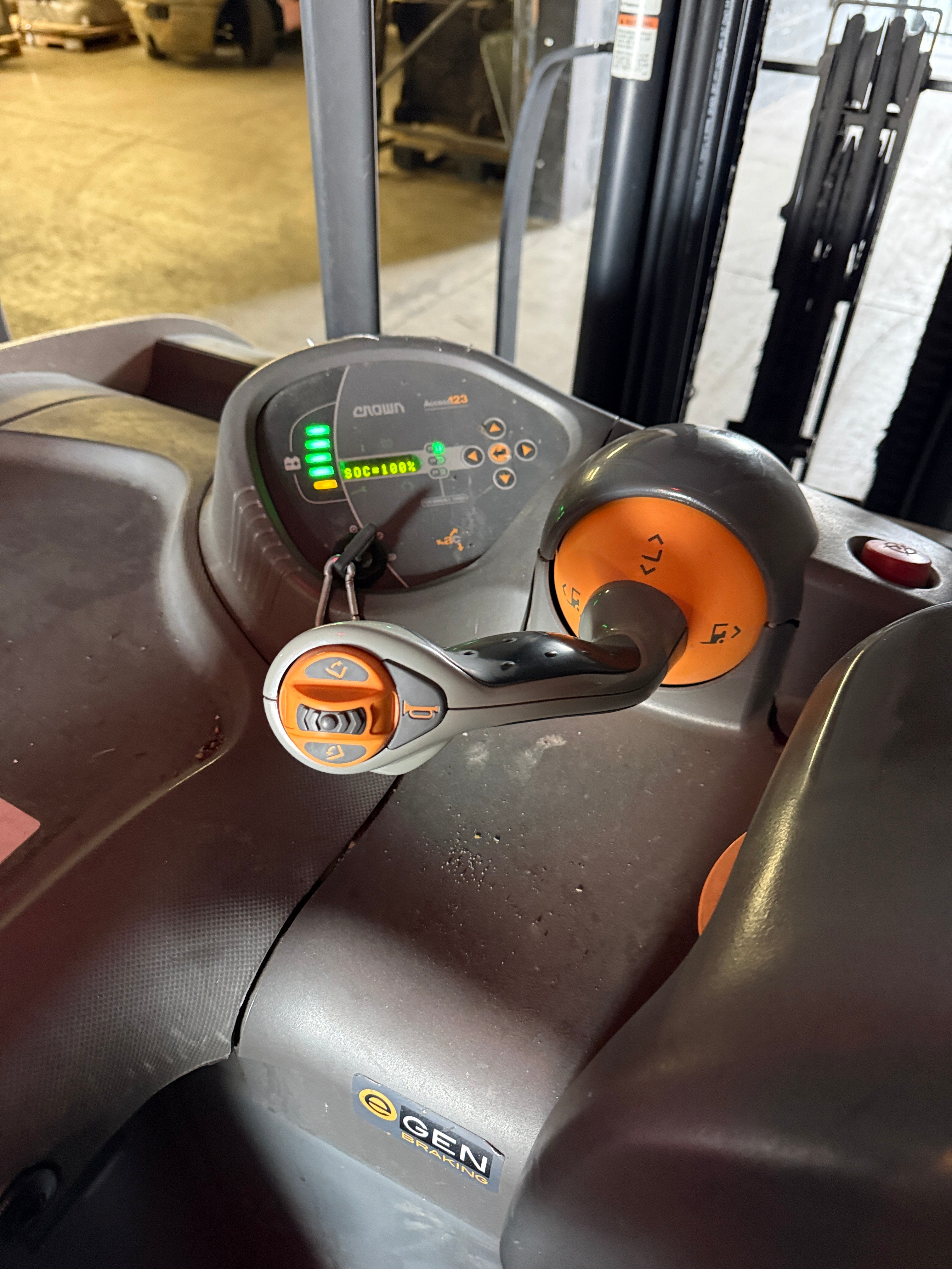 Electric Forklift 2017 | Crown | Model # RC5535-30