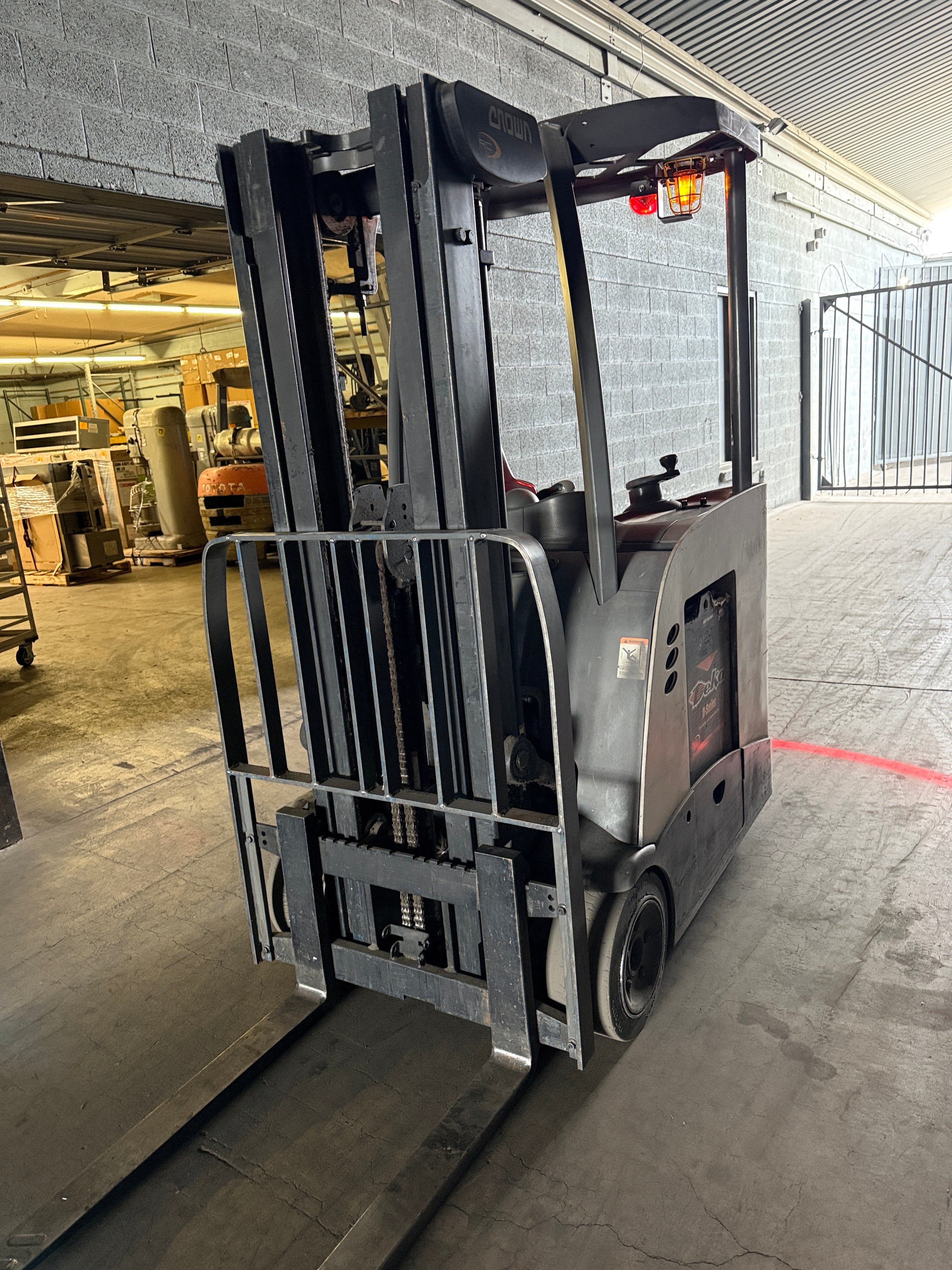 Electric Forklift 2021 | Crown | Model # RC5735-30
