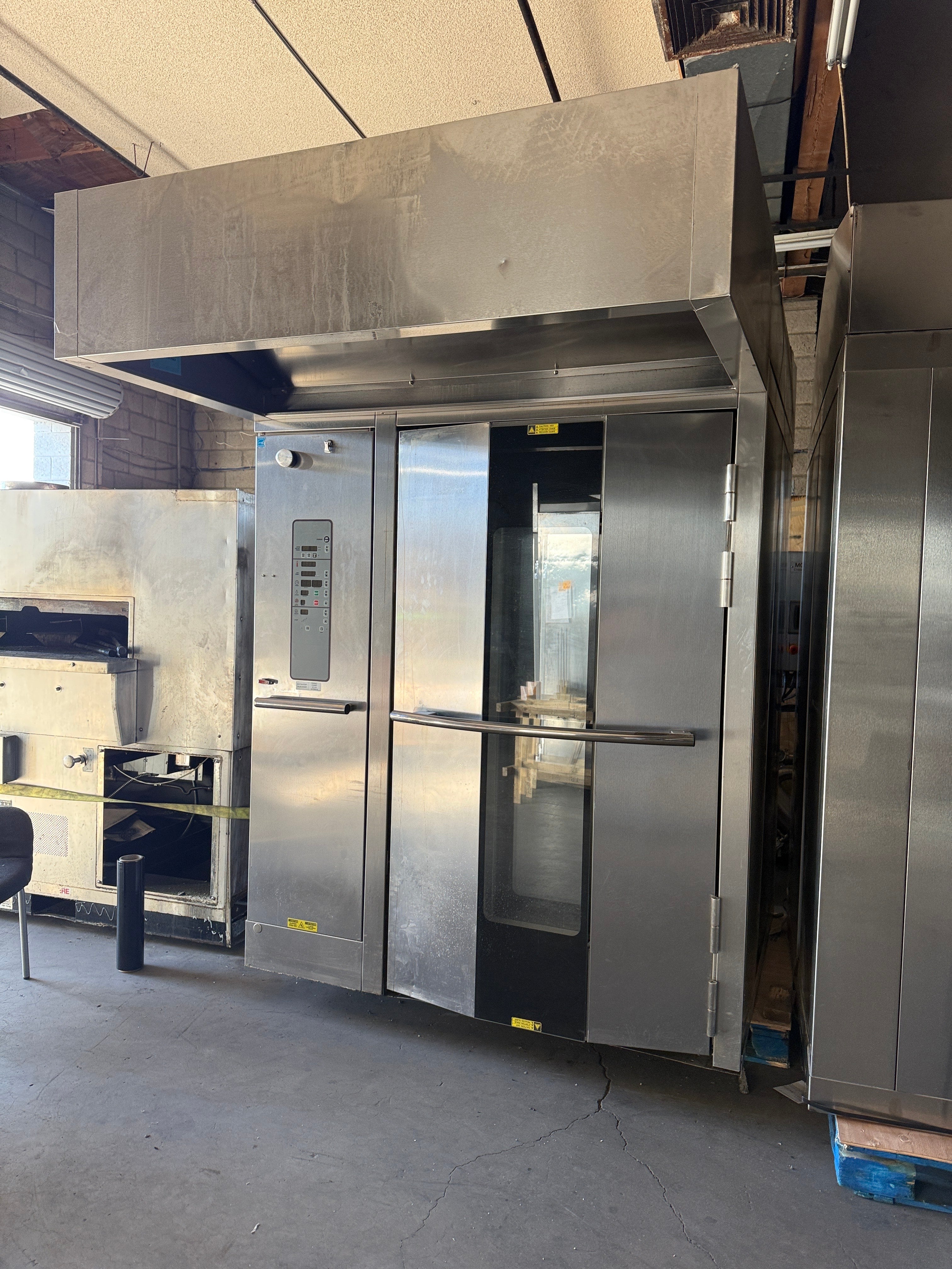 Double Rack Oven(2022) | Hobart | Model # OV5002-EE | NG and 240 Volt 3 Phase