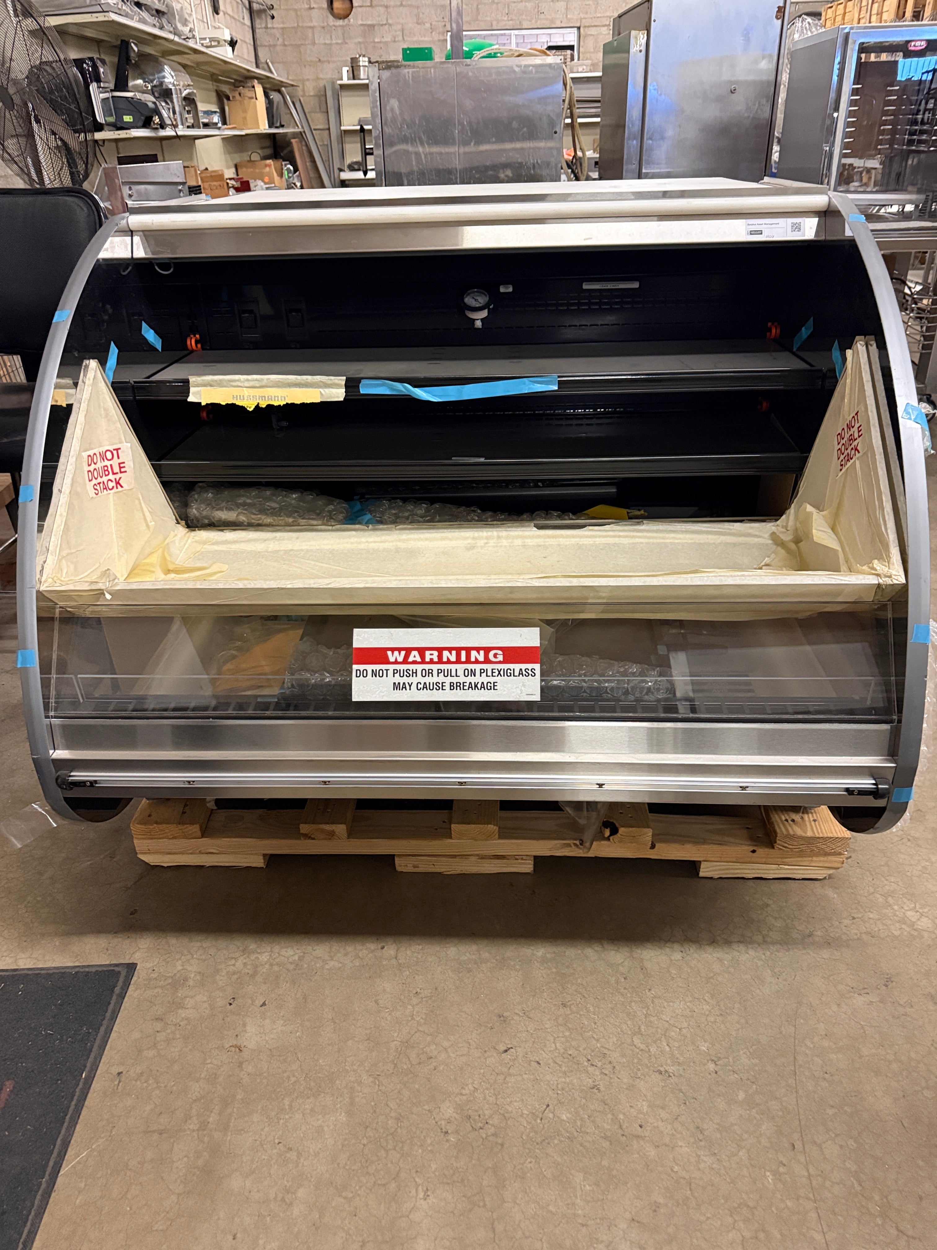 Multi-Desk Merchandiser, Hussmann