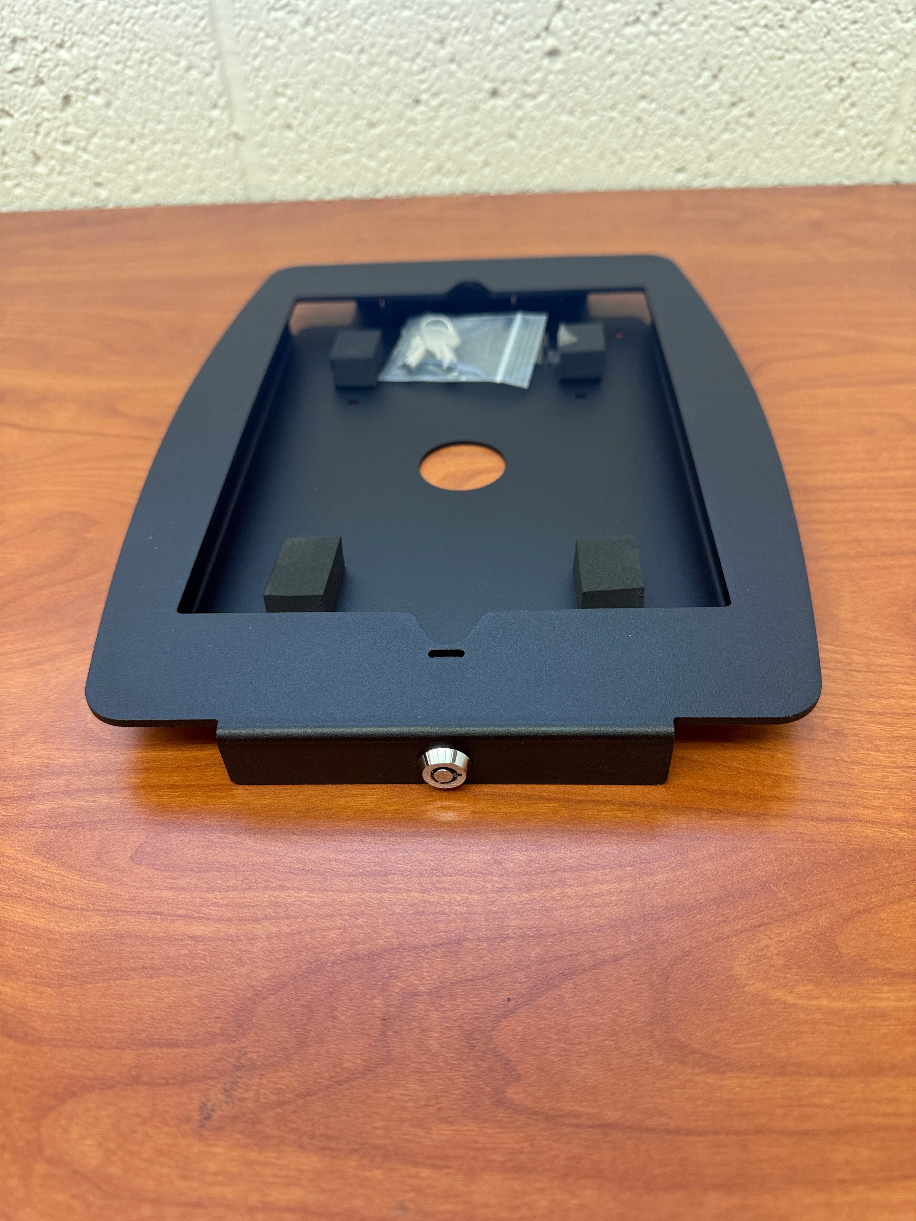 10.2" iPad Wall Mount | Compulock