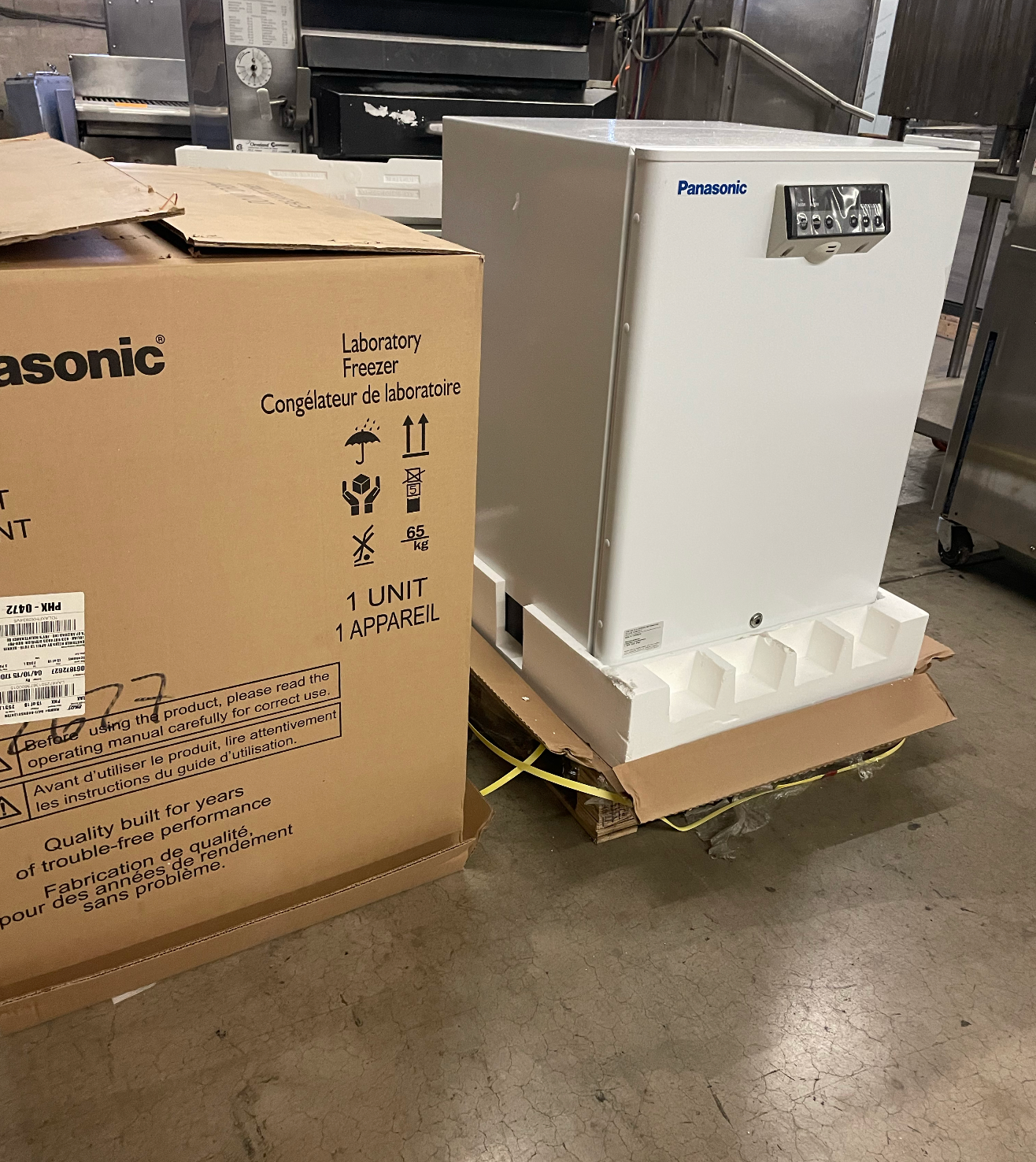 **NEW**  Medical Commercial Freezer | Panasonic | Model # SF-L6111W-PA | 120 Volts
