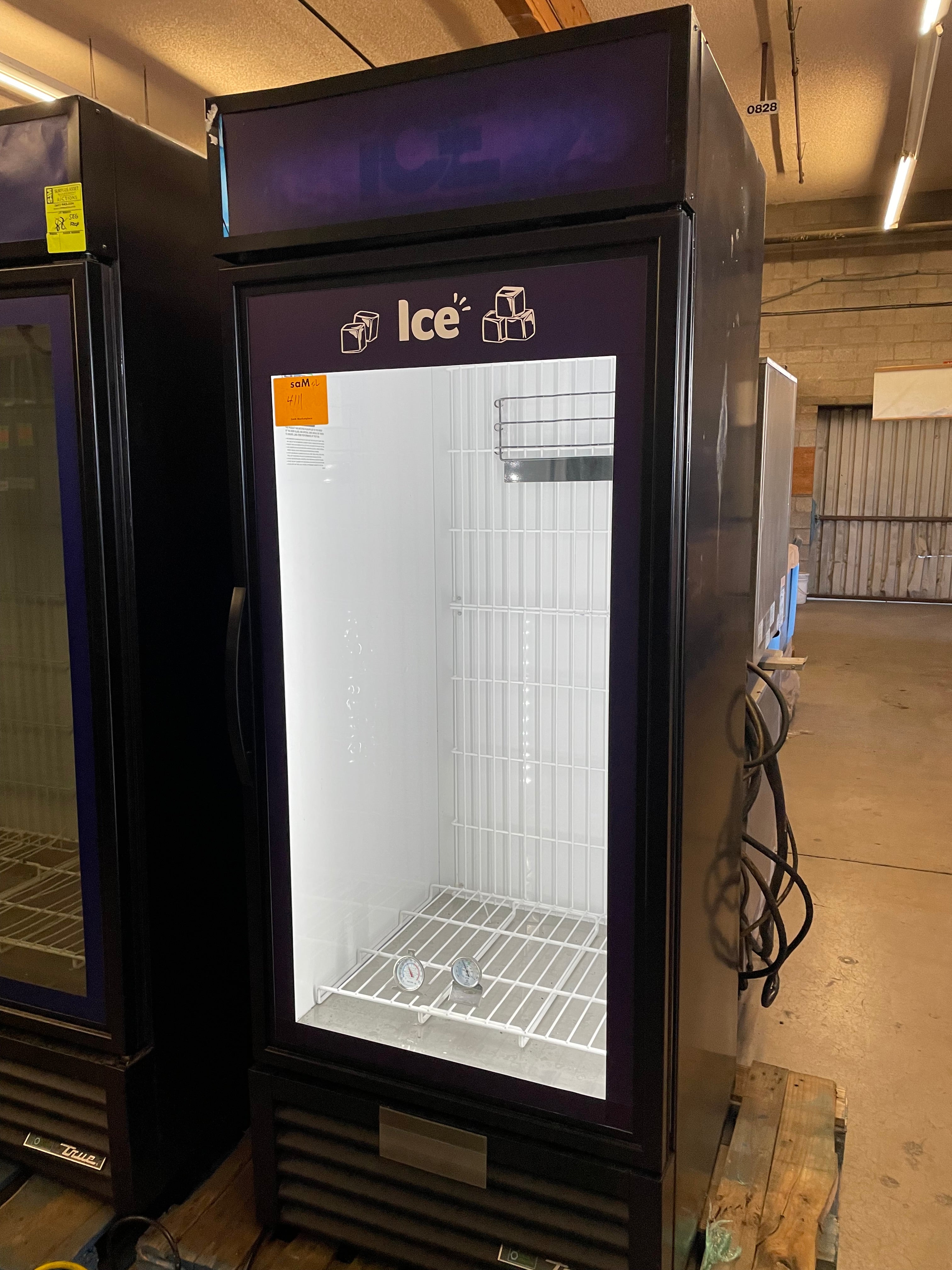 Ice merchandiser freezer