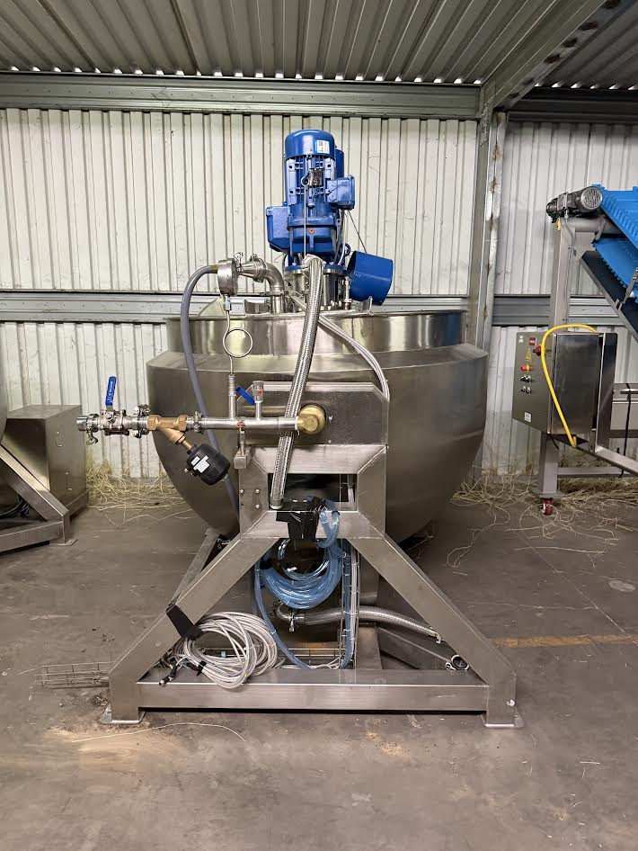 Kettle System, 300 Gallons Each
