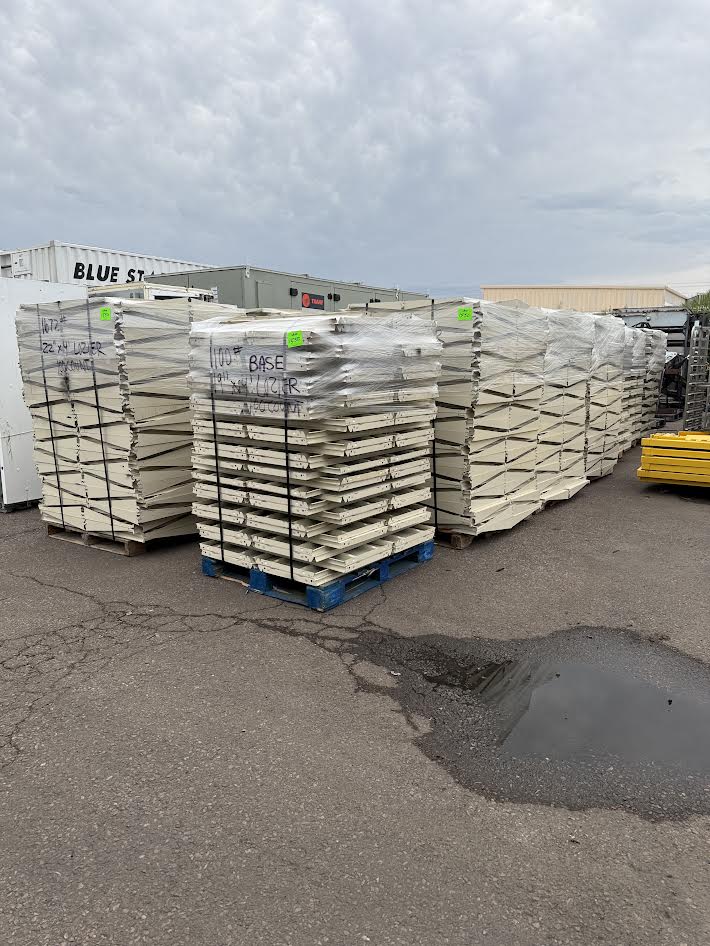 Lozier Platinum Gondola Shelving (USED) | 720 Linear Feet