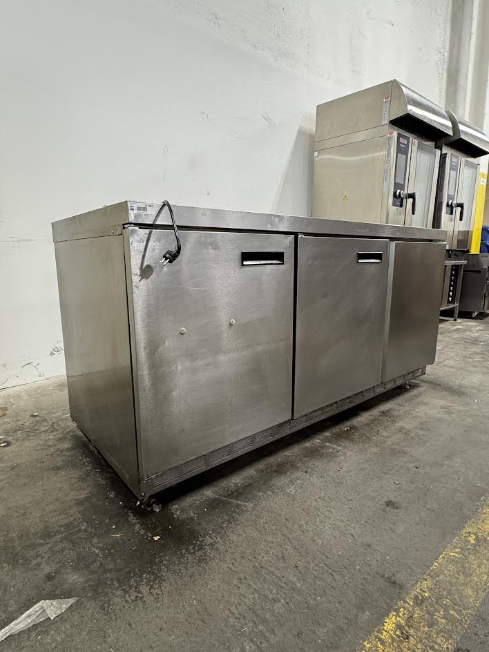 Undercounter Refrigerator 3 Door | Delfield | Model # 4472N | 115 Volts