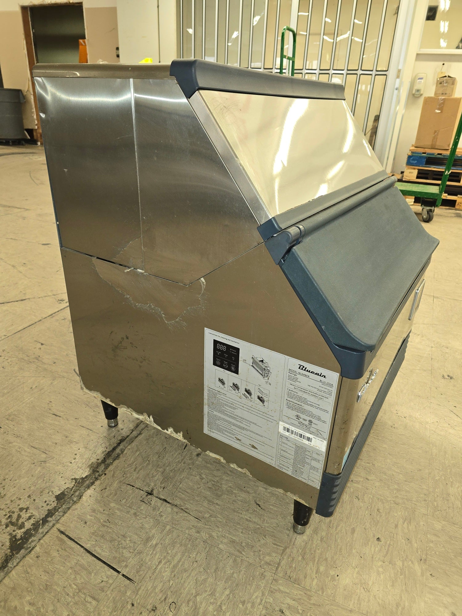 Ice Machine, Undercounter | Blue Air | BLUI-250A |115 Volts