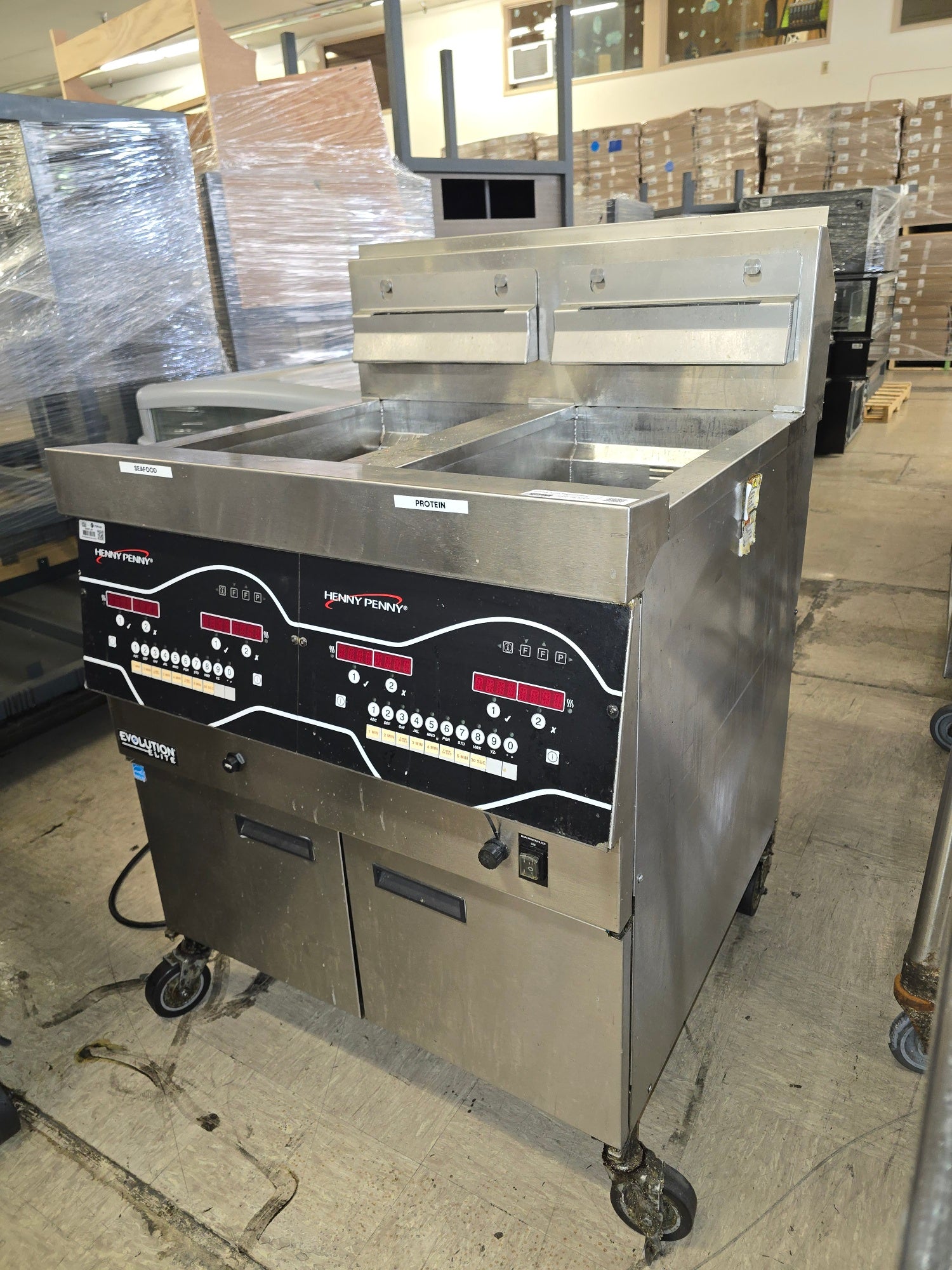 Double Fryer | Henny Penny | Model # EEG-242 FFXX ST | NG / 120 Volt