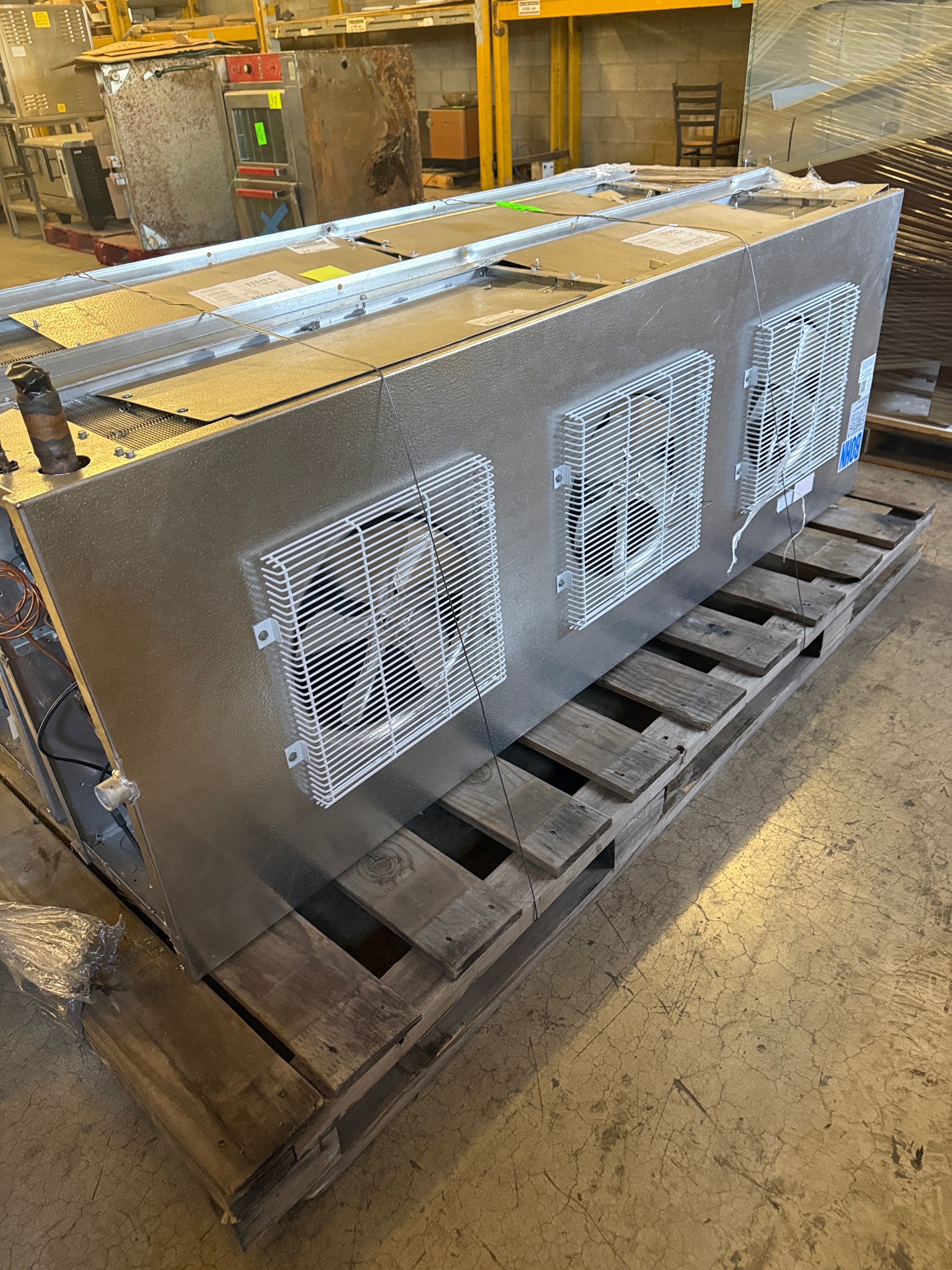 BOHN low-velocity center-mount evaporator