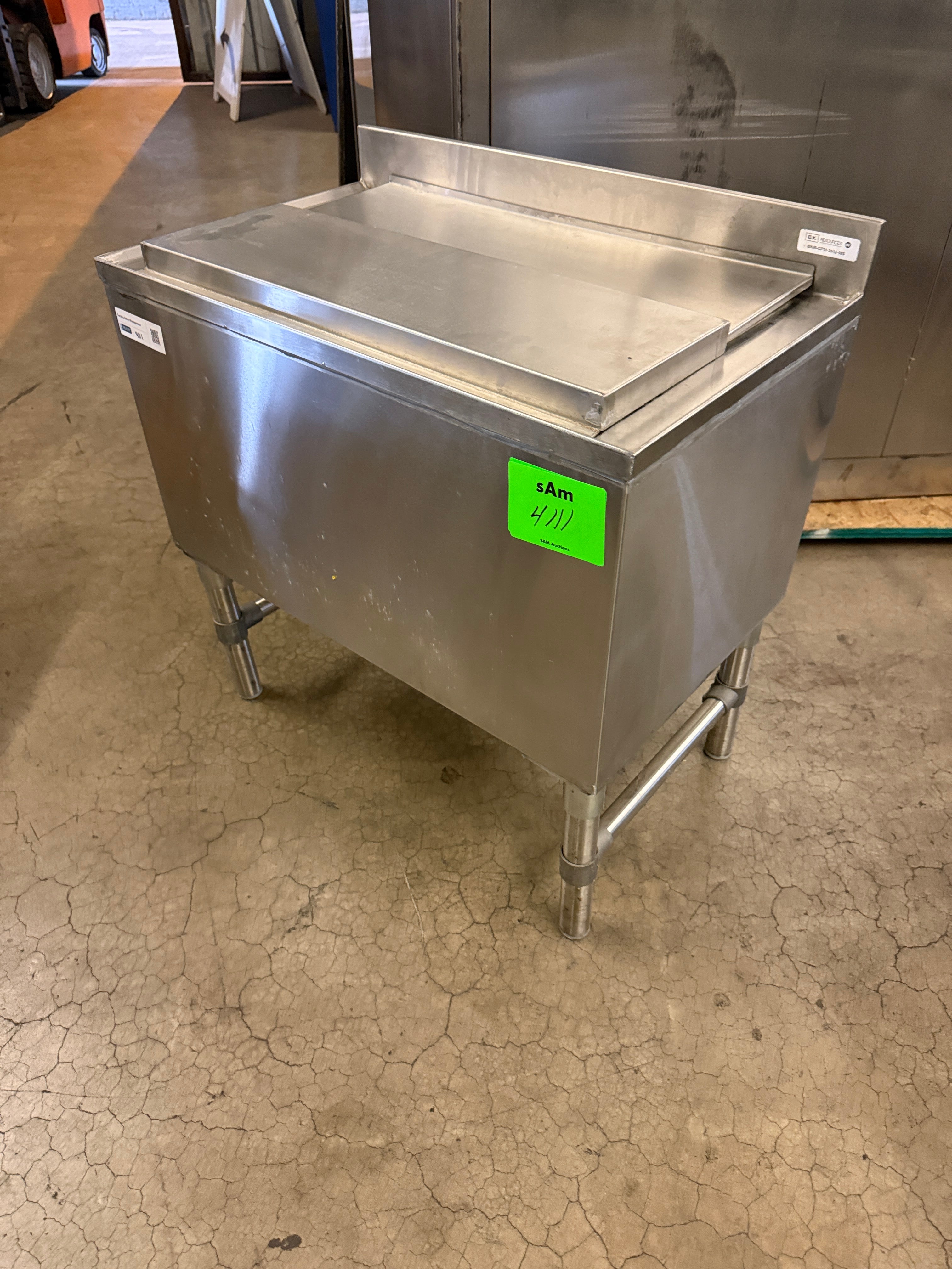 Ice Underbar bin | BK | Model # BKIB-CP10-3012-18S