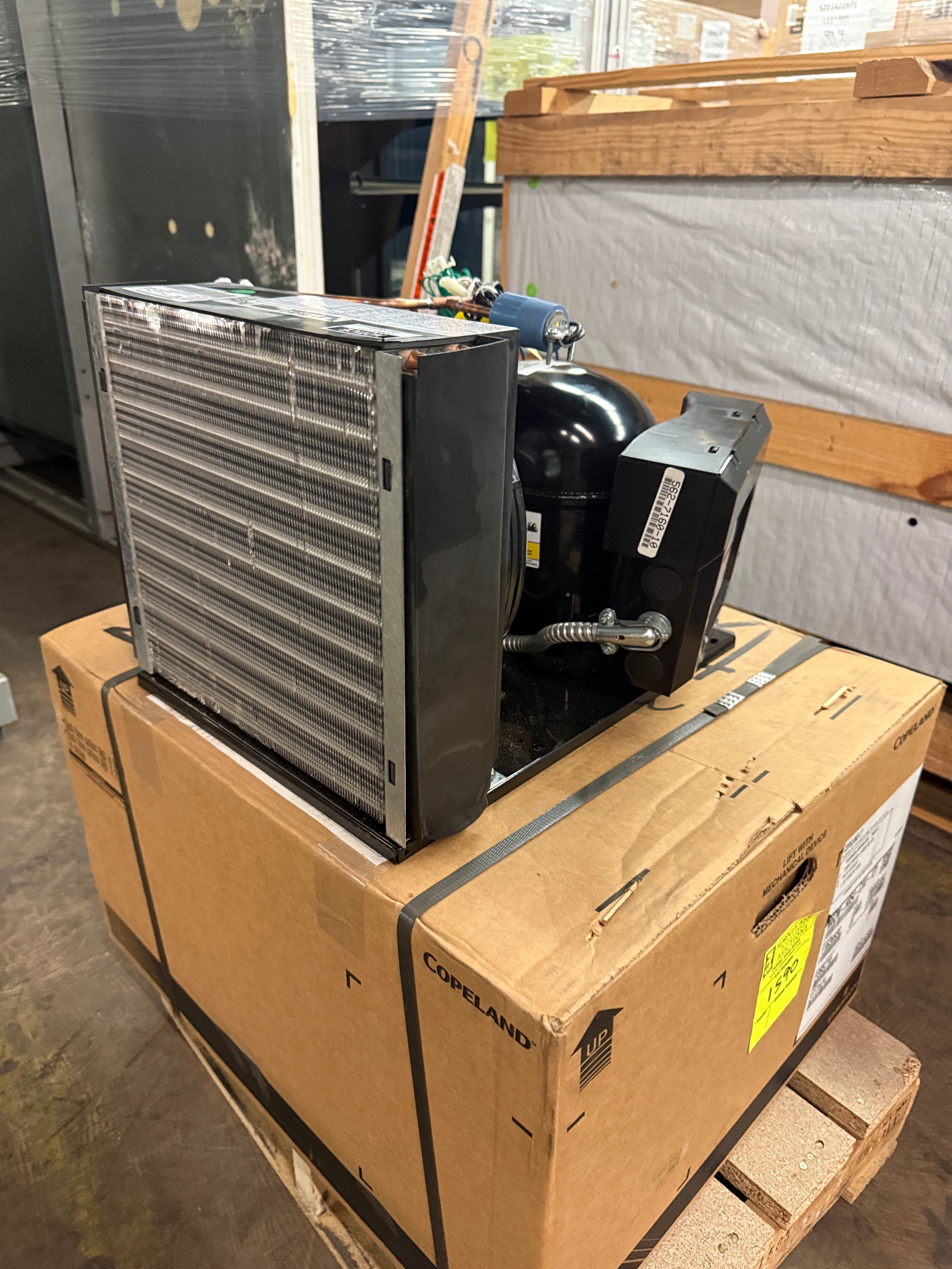 **NEW** Commercial Condensing Unit | Hussmann M6ZM-H054-CAV-121
