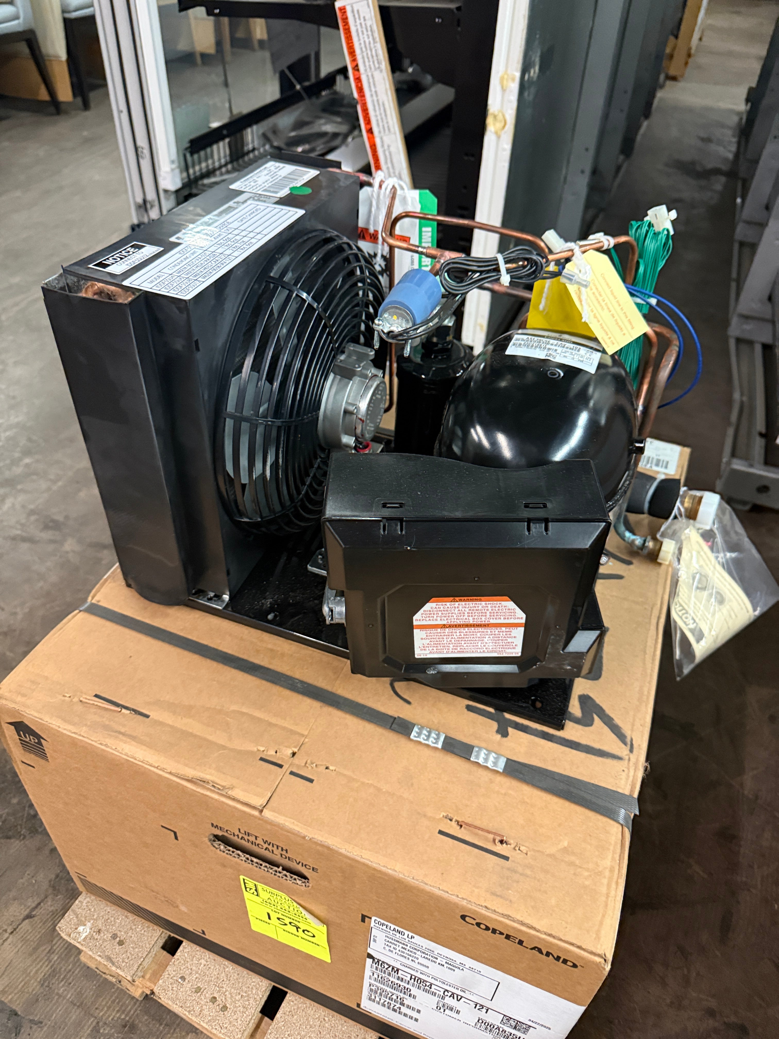 **NEW** Commercial Condensing Unit | Hussmann M6ZM-H054-CAV-121