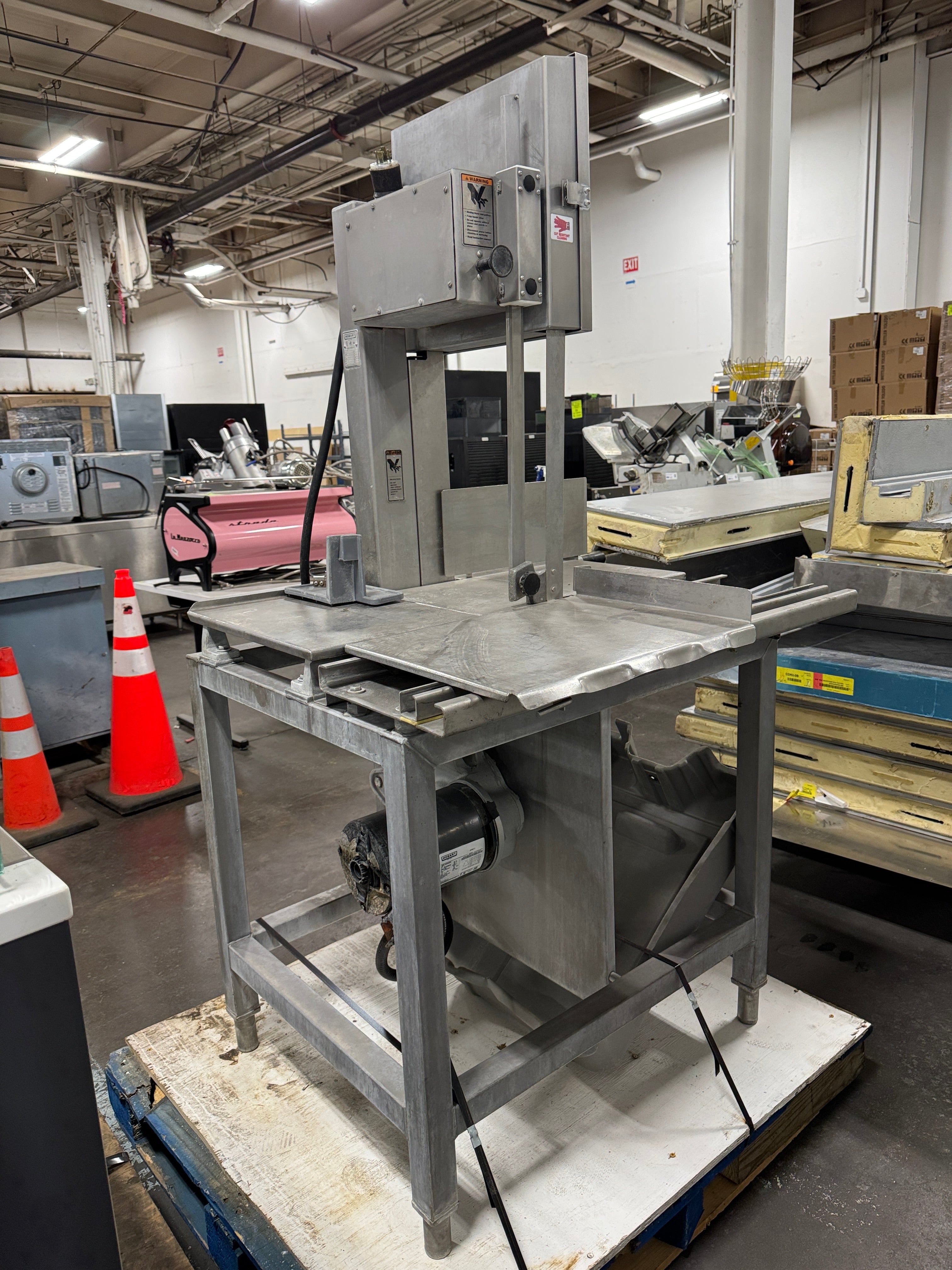 Floor Model Commercial Meat Saw | Hobart | M# 6614-1 | 200-230v | 3ph