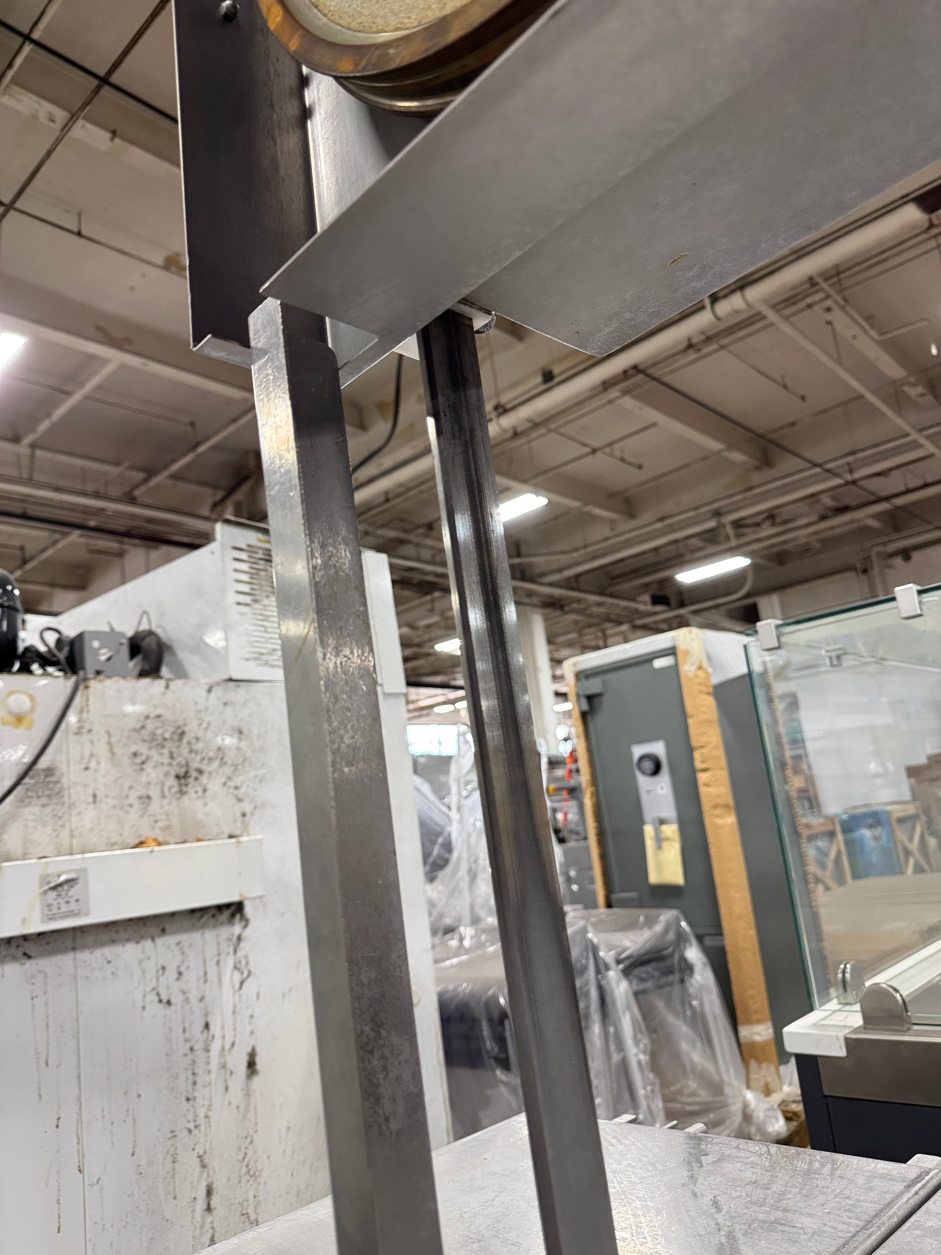 Floor Model Commercial Meat Saw | Hobart | M# 6614-1 | 200-230v | 3ph