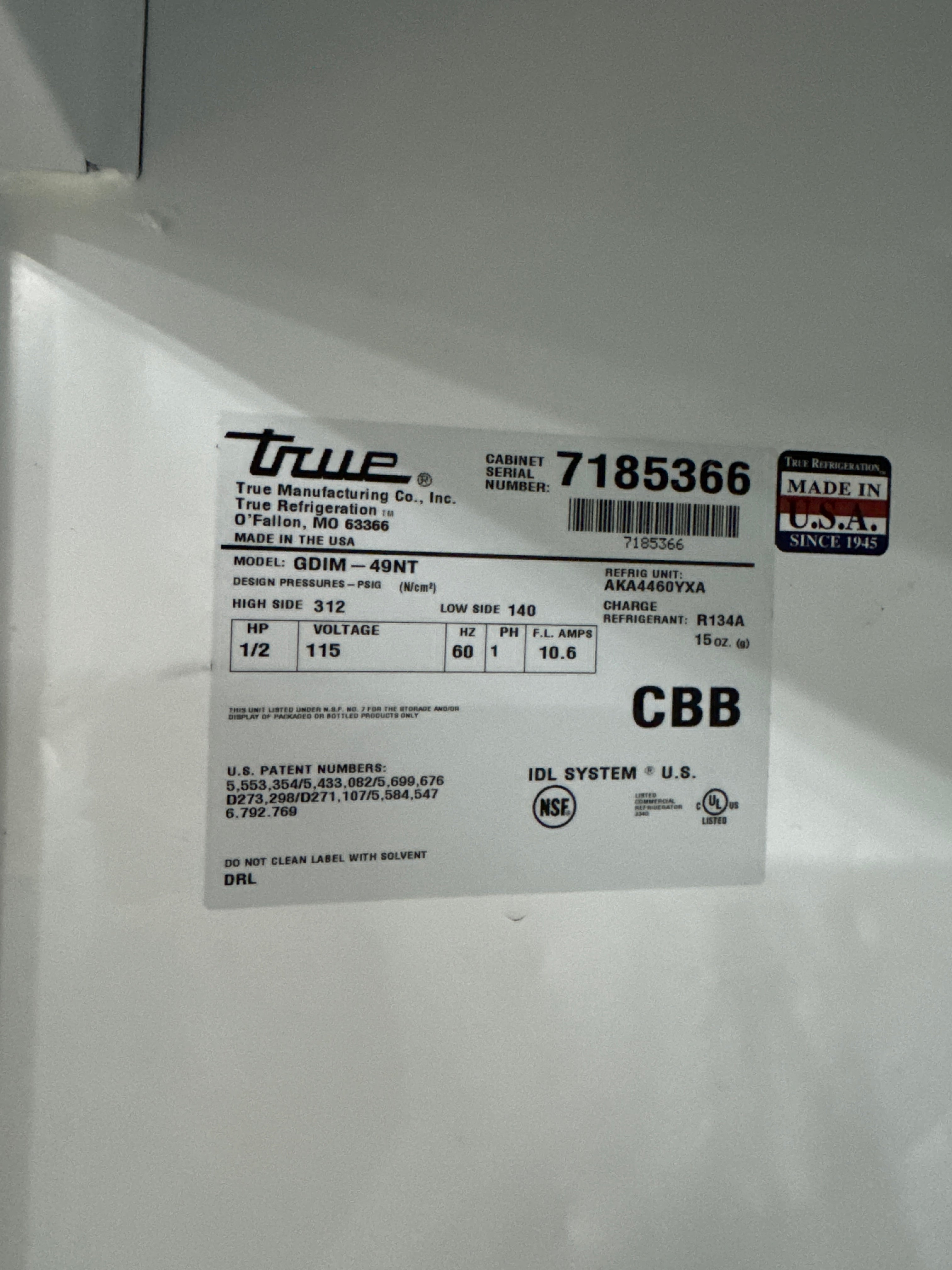 Glass Door Ice Merchandiser | TRUE | M# GDIM-49NT-HC~TSL01 | 115v | R134A