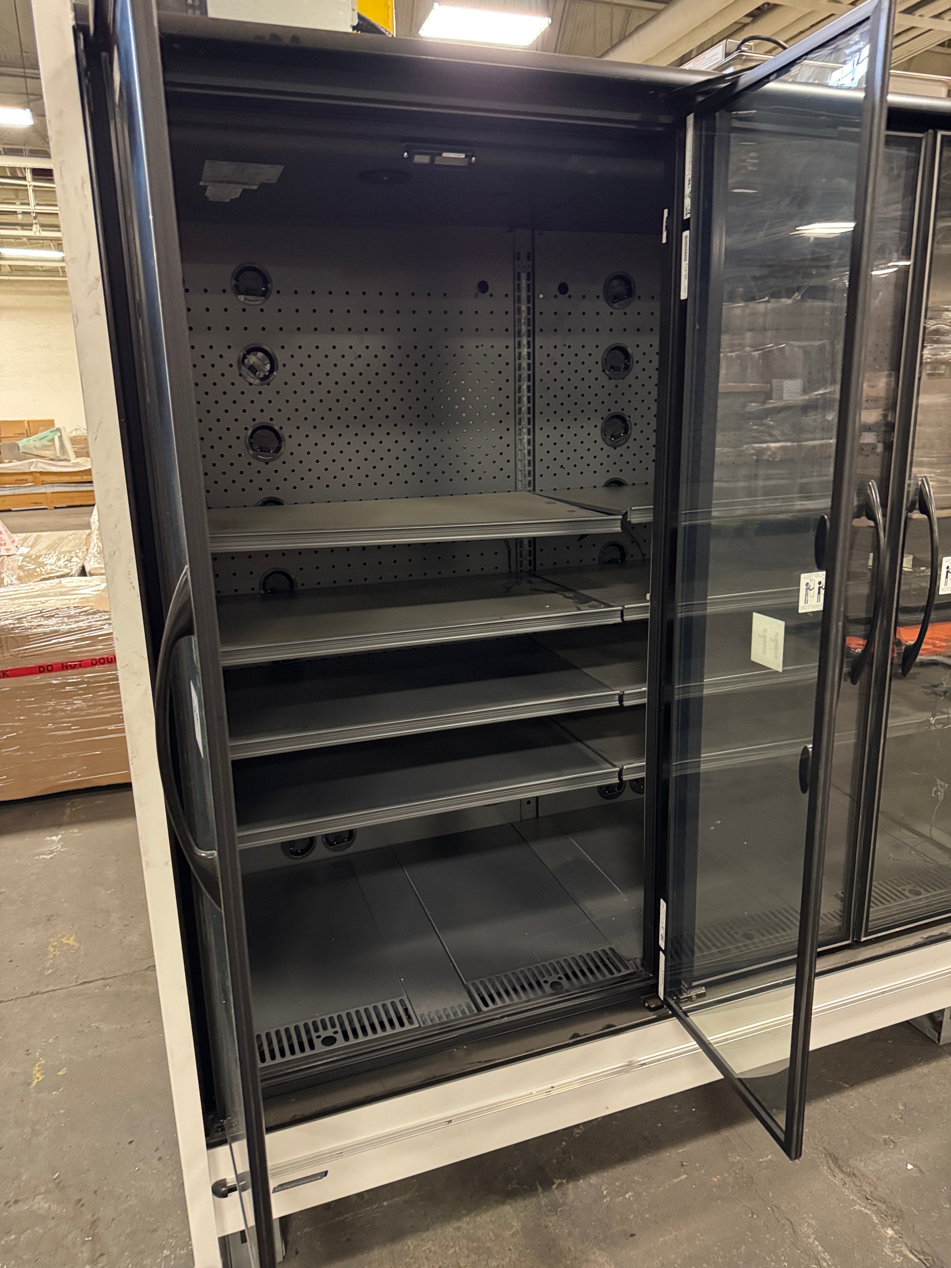 Refrigerator / Freezer | Hillphoenix | Model # ONRBA6 | 208 Volt
