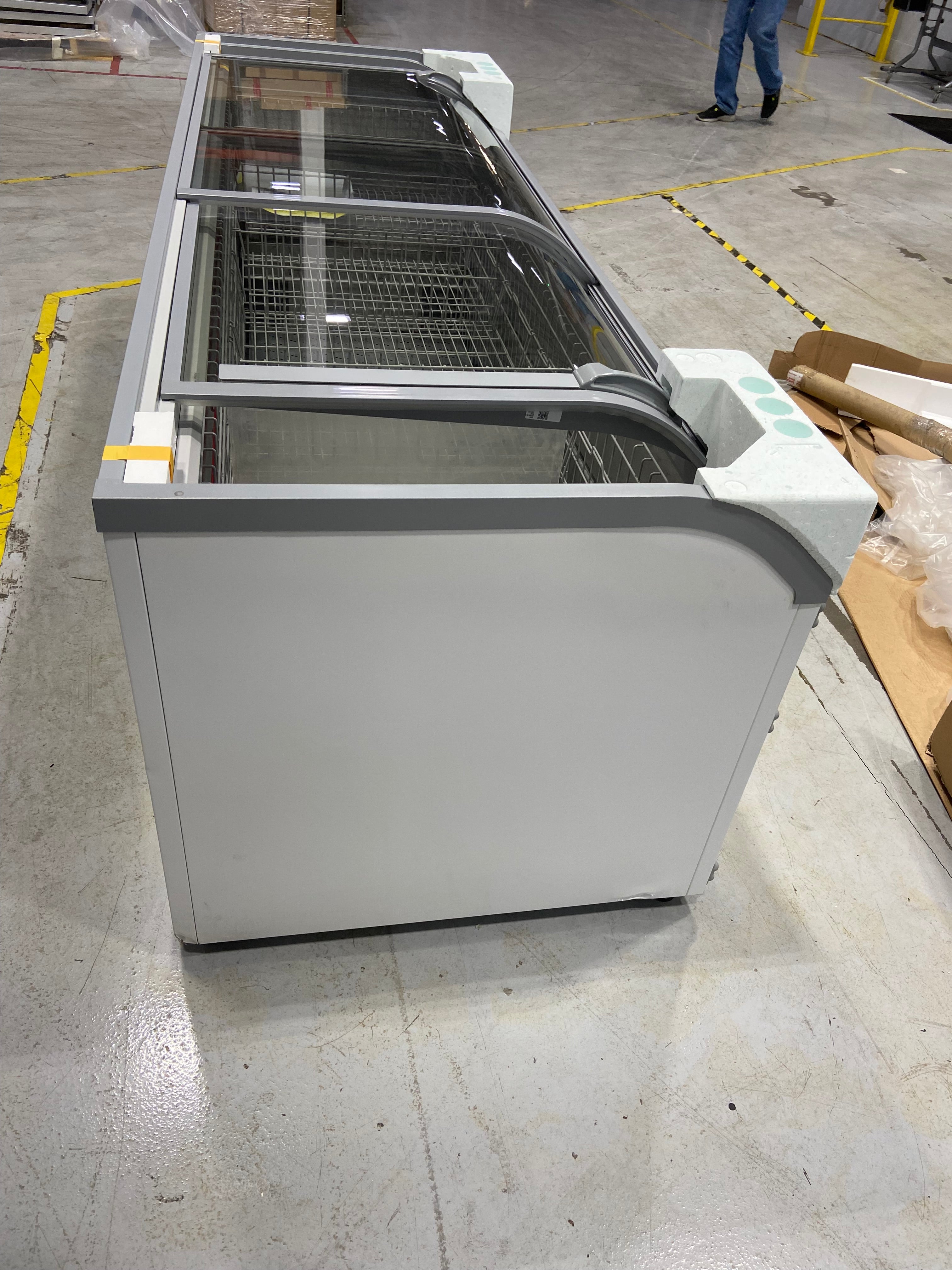 **NEW**  Refrigerator/Freezer | AHT | Model # MIAMI 250 NAM | 110-120 Volts