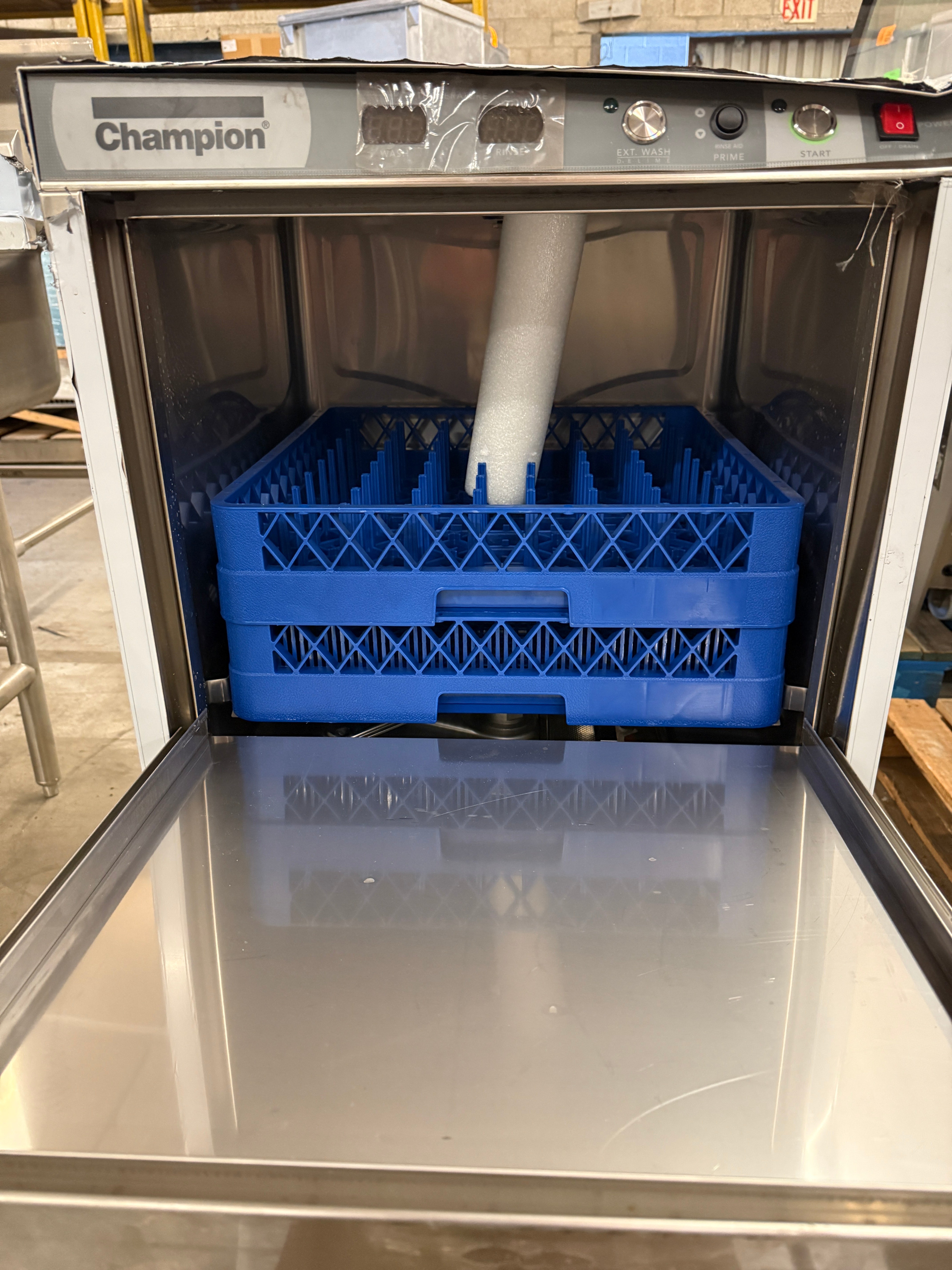 **NEW** Dishwasher | Champion | Model # UH130B | 240 Volts