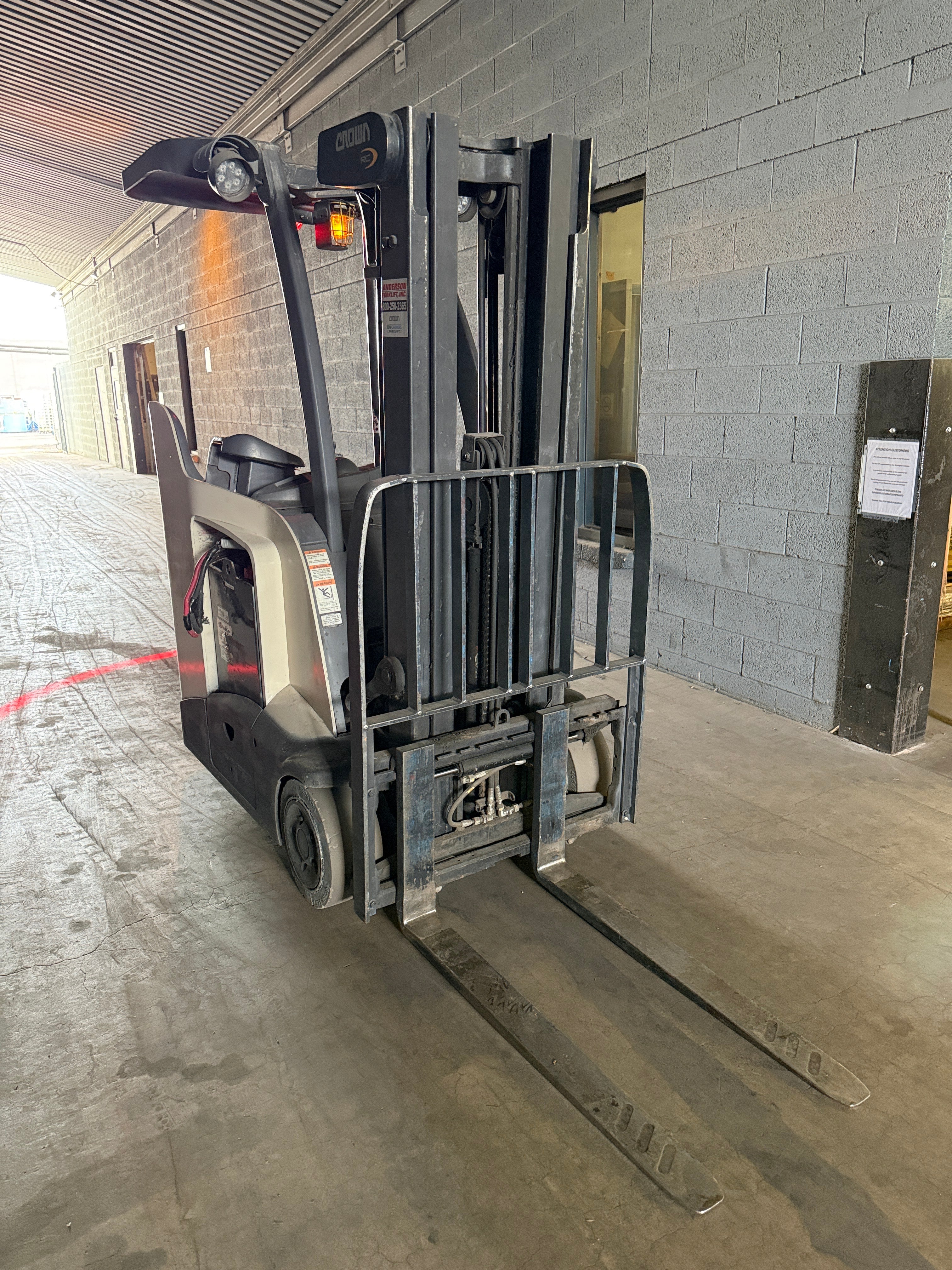 Electric Forklift 2017 | Crown | Model # RC5535-30