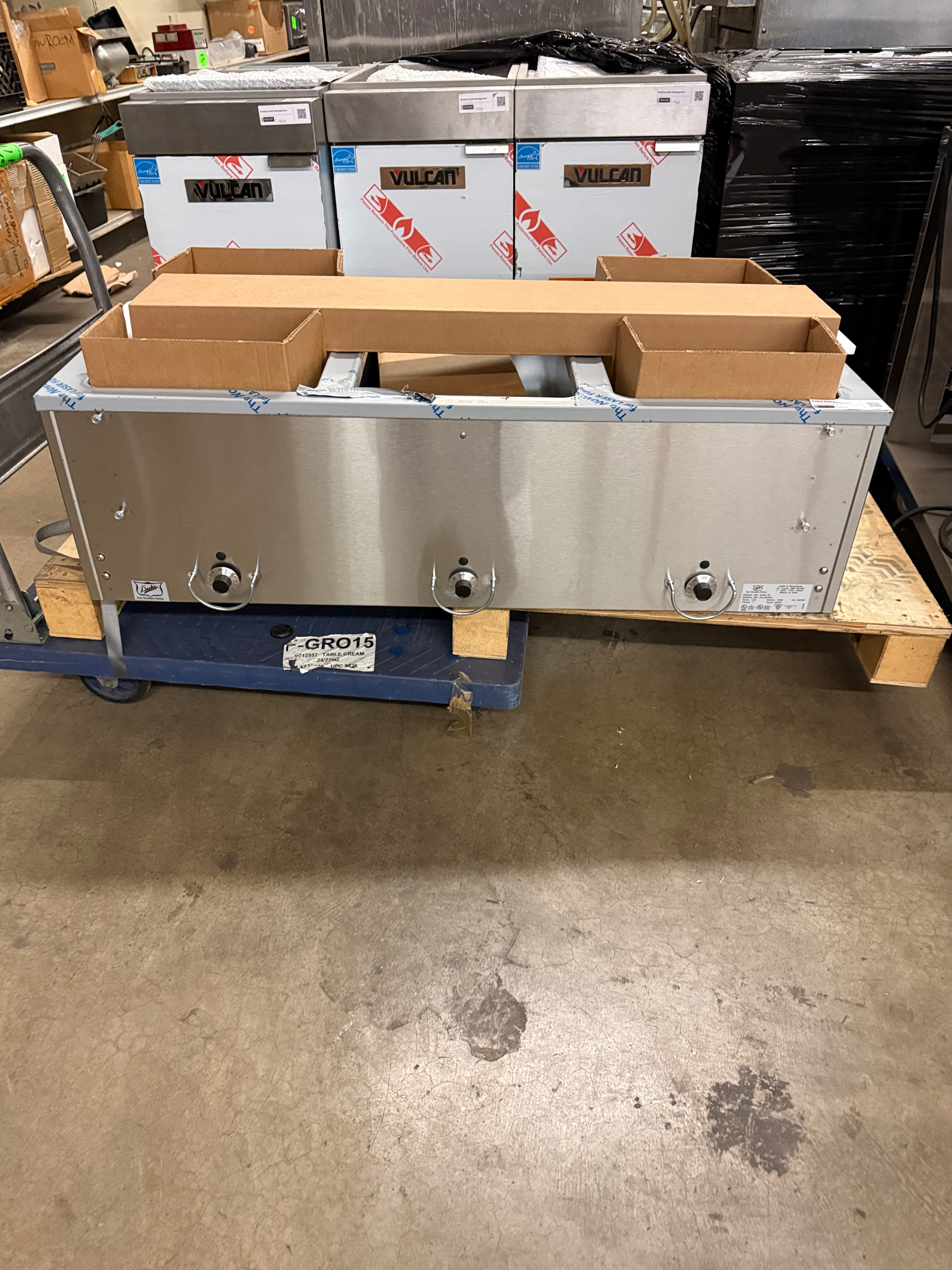 **NEW** Hot Food Table | Duke | Model # E303 | 120 Volt