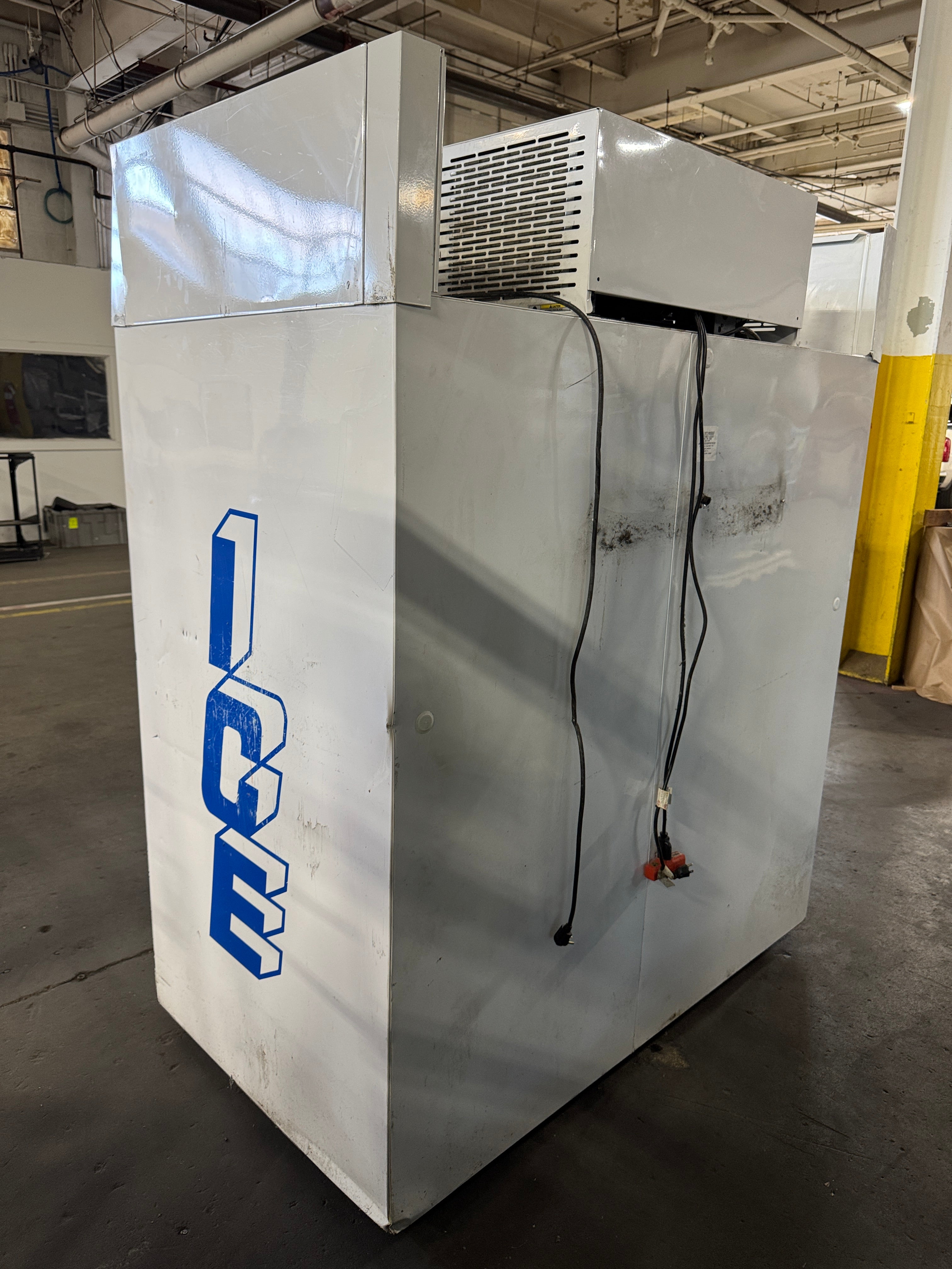 Indoor Ice Merchandiser | LEER | M#S067UAGX | 115V