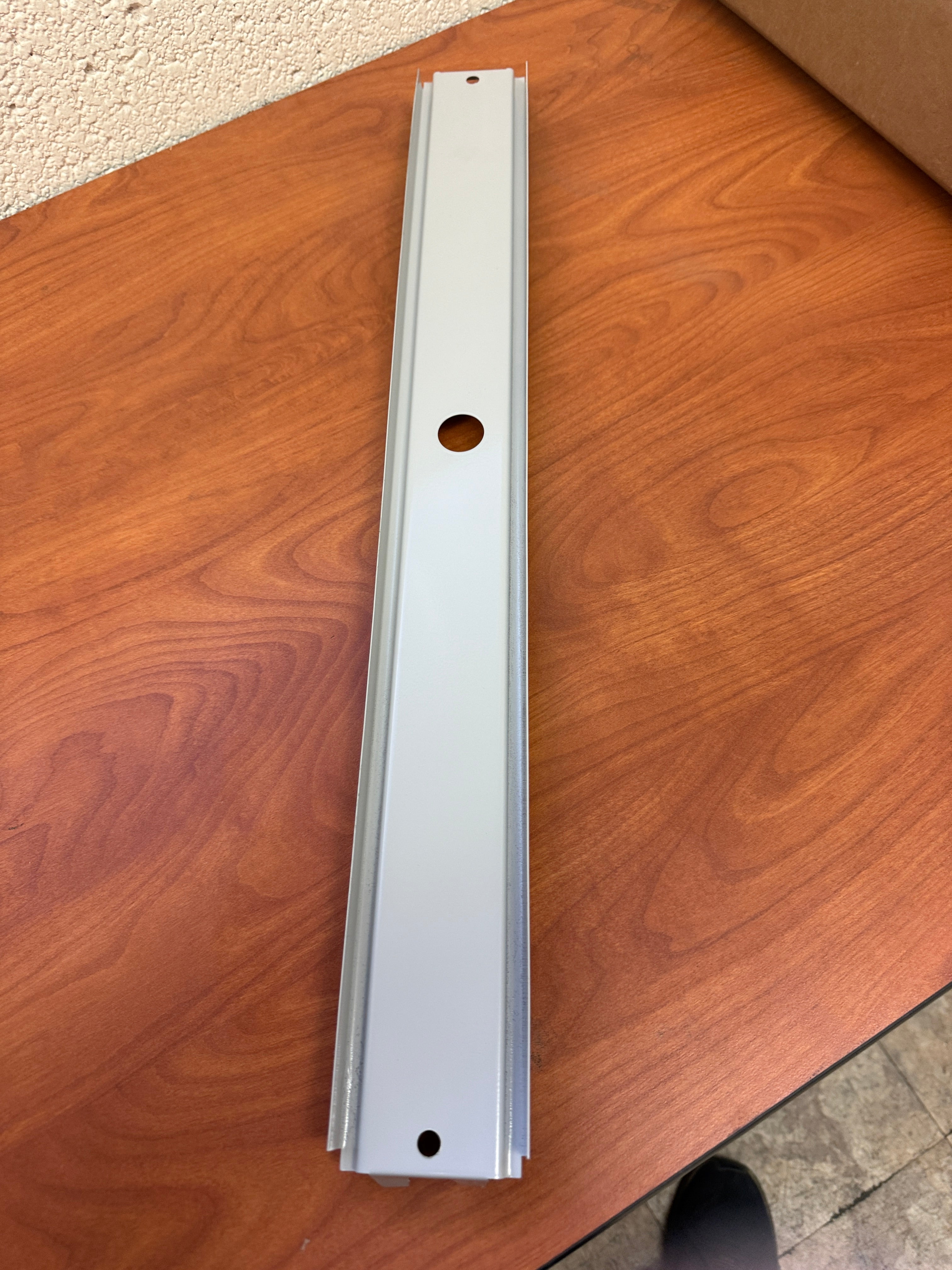 24" Bottom Rail