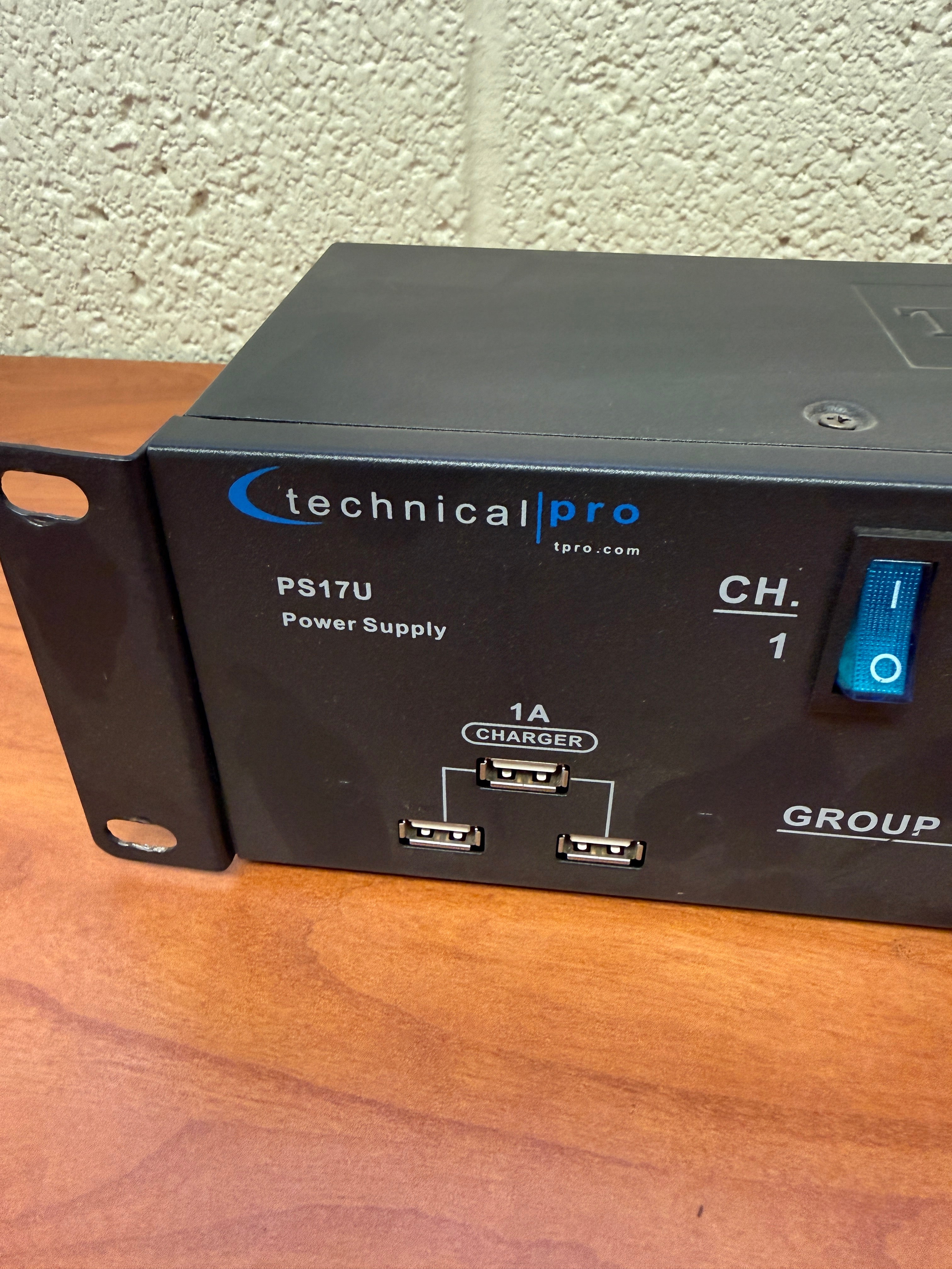 17 Outlet Power Supply | Technical Pro