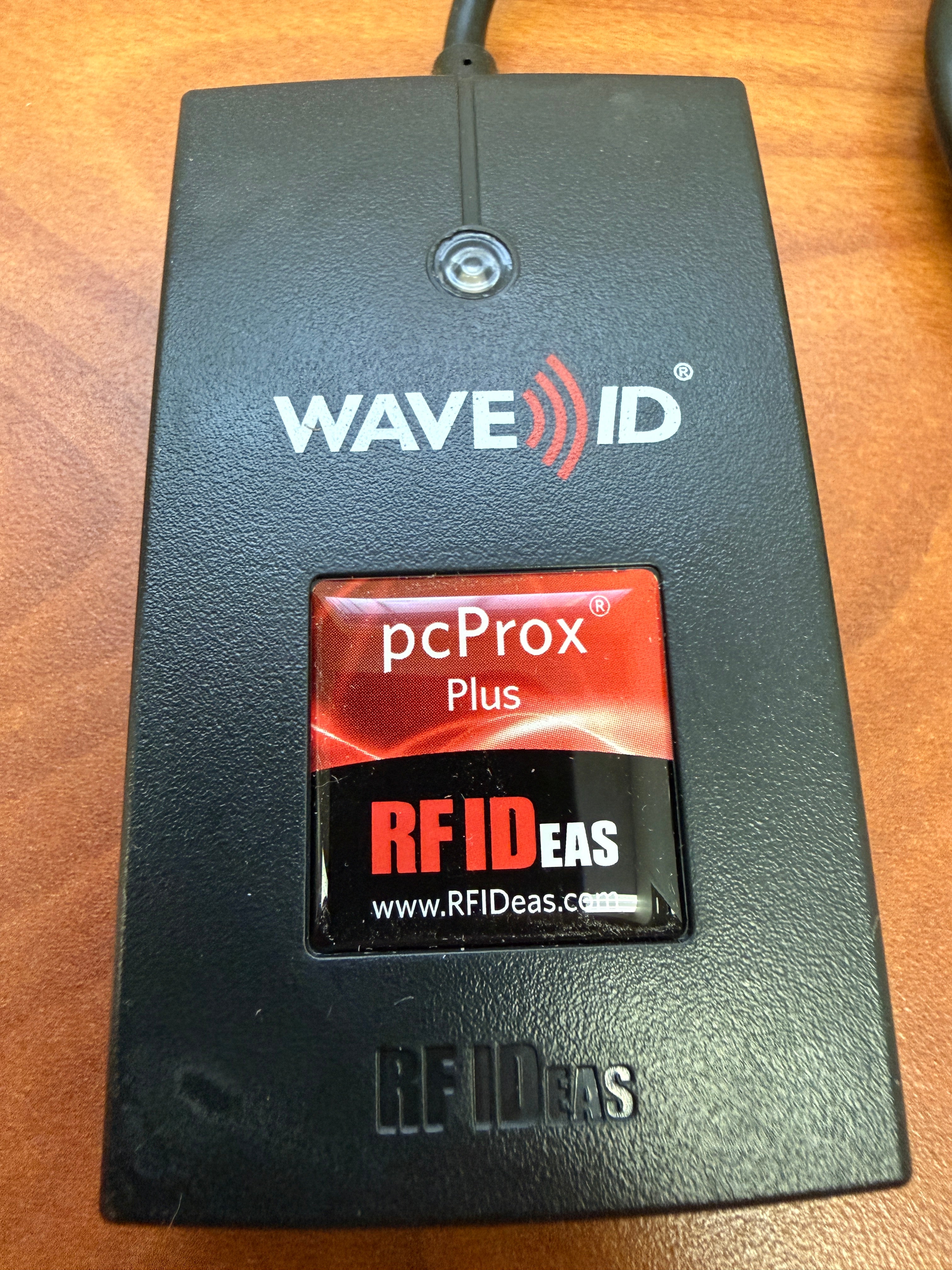 Wave ID Plus Card Reader