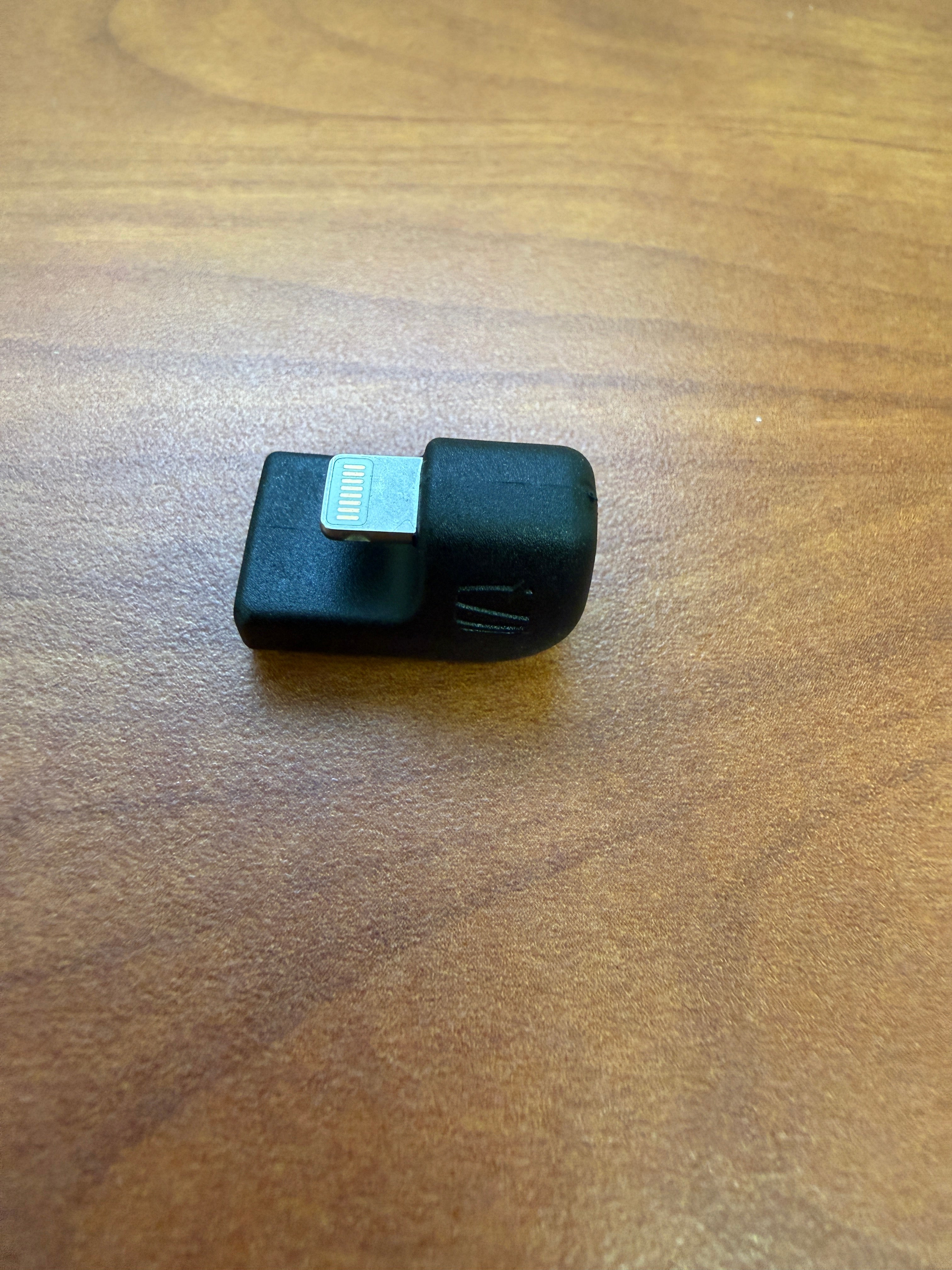 180 Degree Lightening Adapter | Maclocks