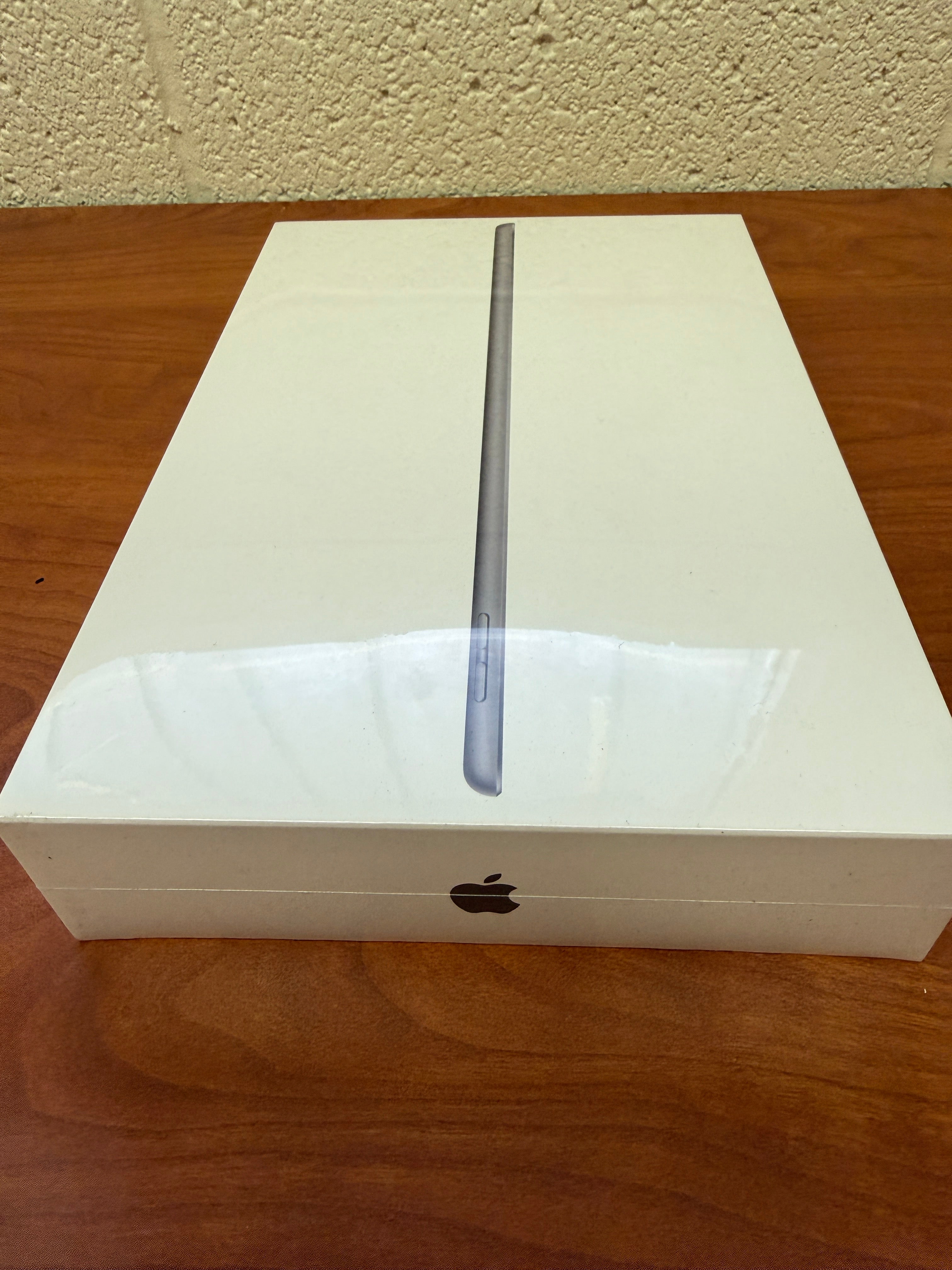 New UNLOCKED IPAD 64GB Wi-FI + Cellular | Apple