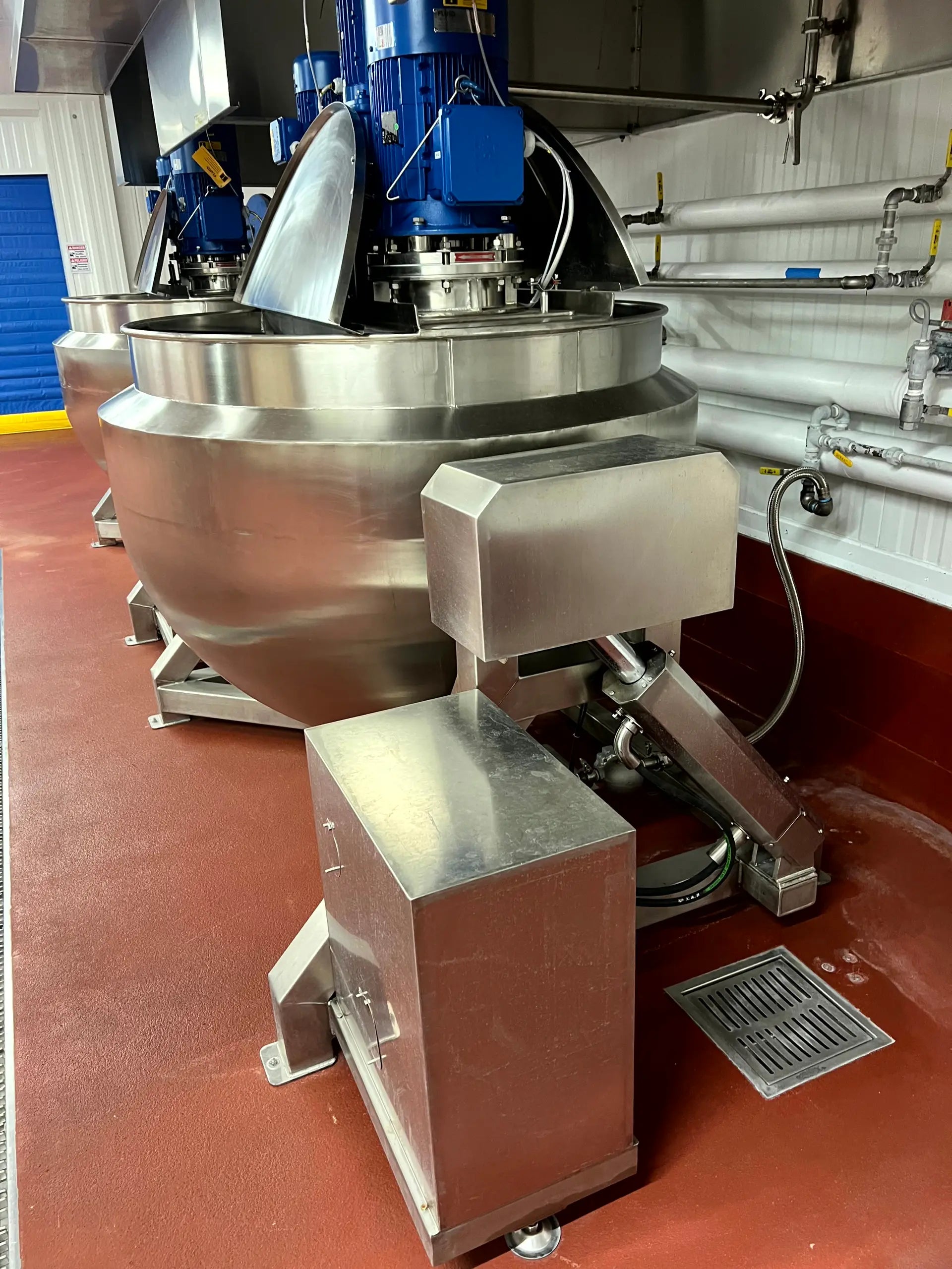 Kettle System, 300 Gallons Each